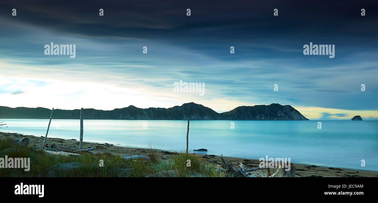 Tolaga Bay beach di notte , East coast Foto Stock