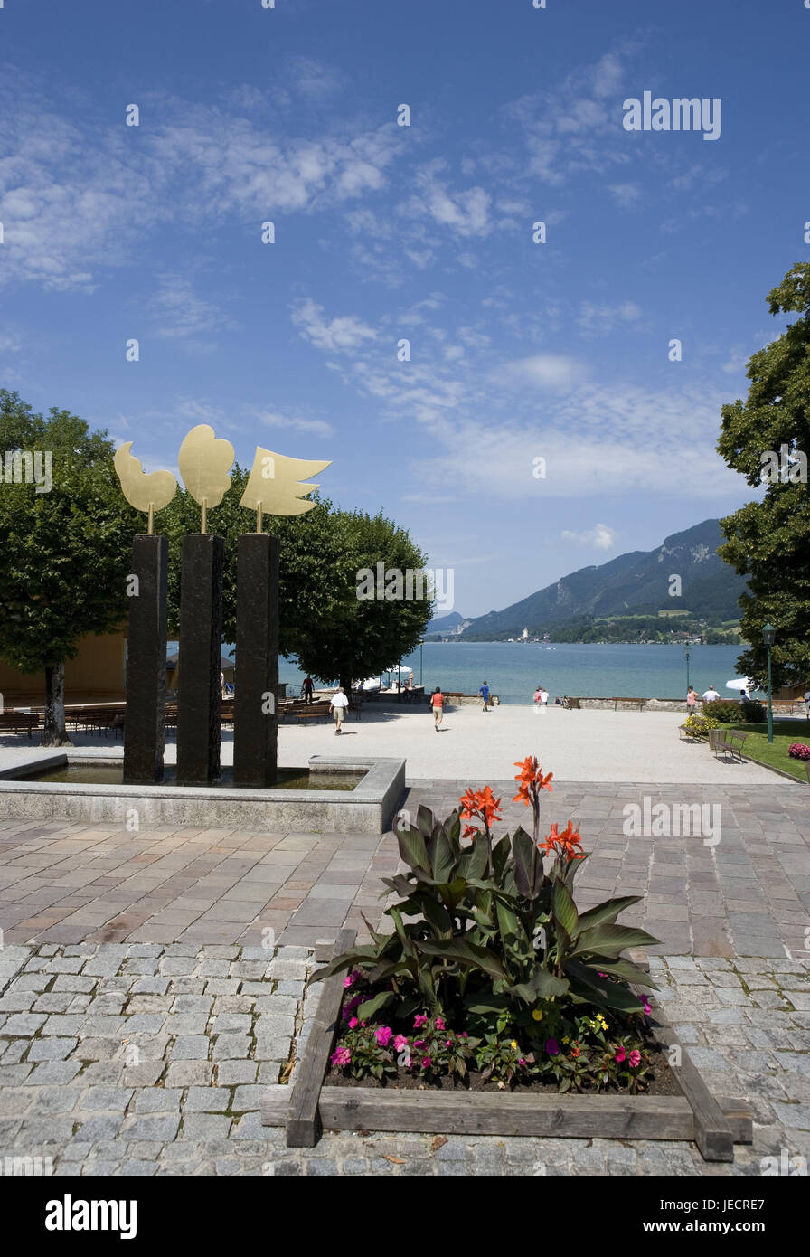 Austria, camera di sale di proprietà, Strobl, promenade, locale ben, Wolfgang's lake, il resort per la salute, luogo Village Square, al lago, lago, ben, icone, Golden, icona solare, acqua icona icona vento, arte, turistico, persona, vista montagne, turismo, sole, Foto Stock