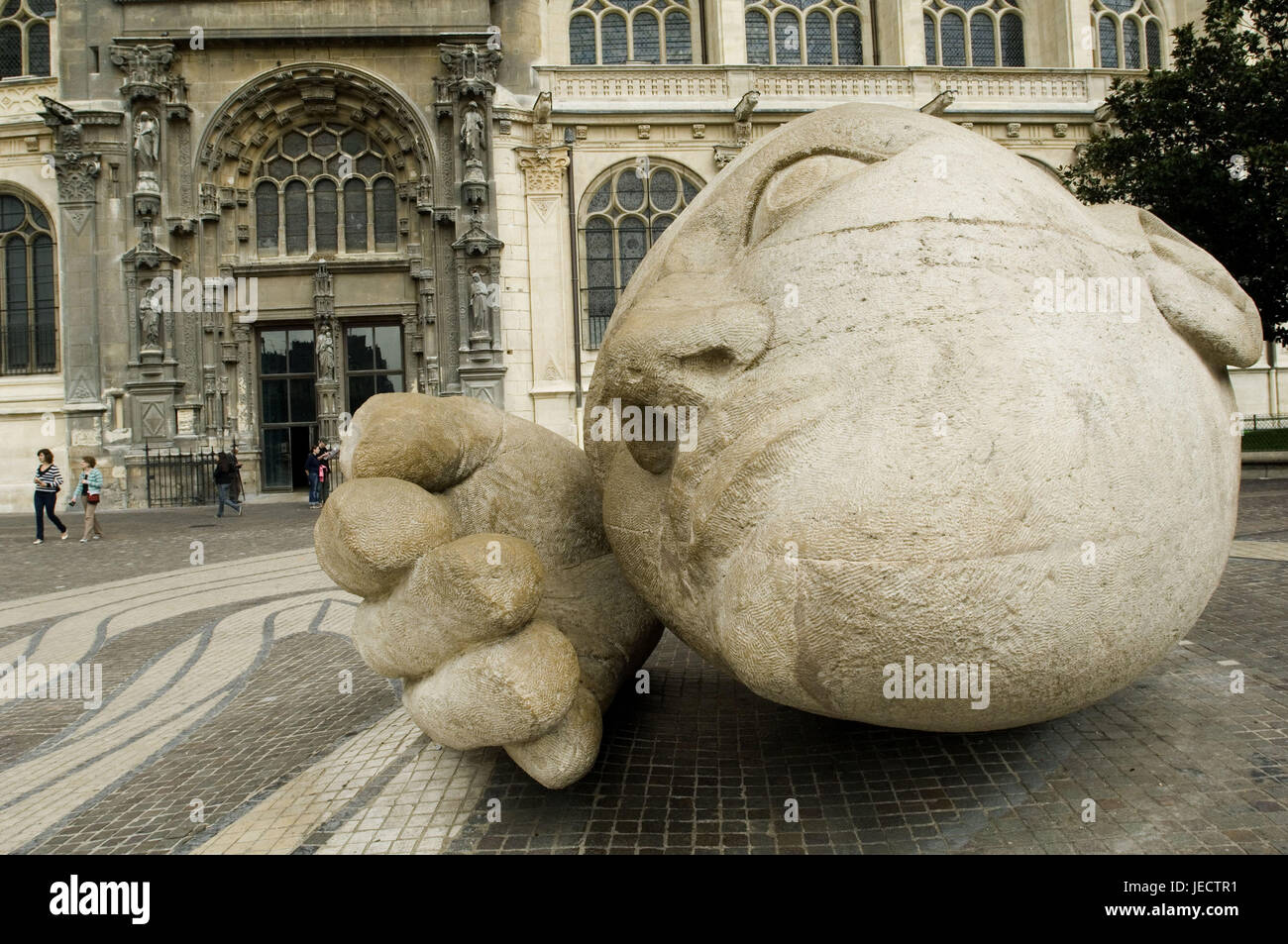 Francia, Parigi, chiesa di Saint Eustache, scultura "l'ecoute', Foto Stock