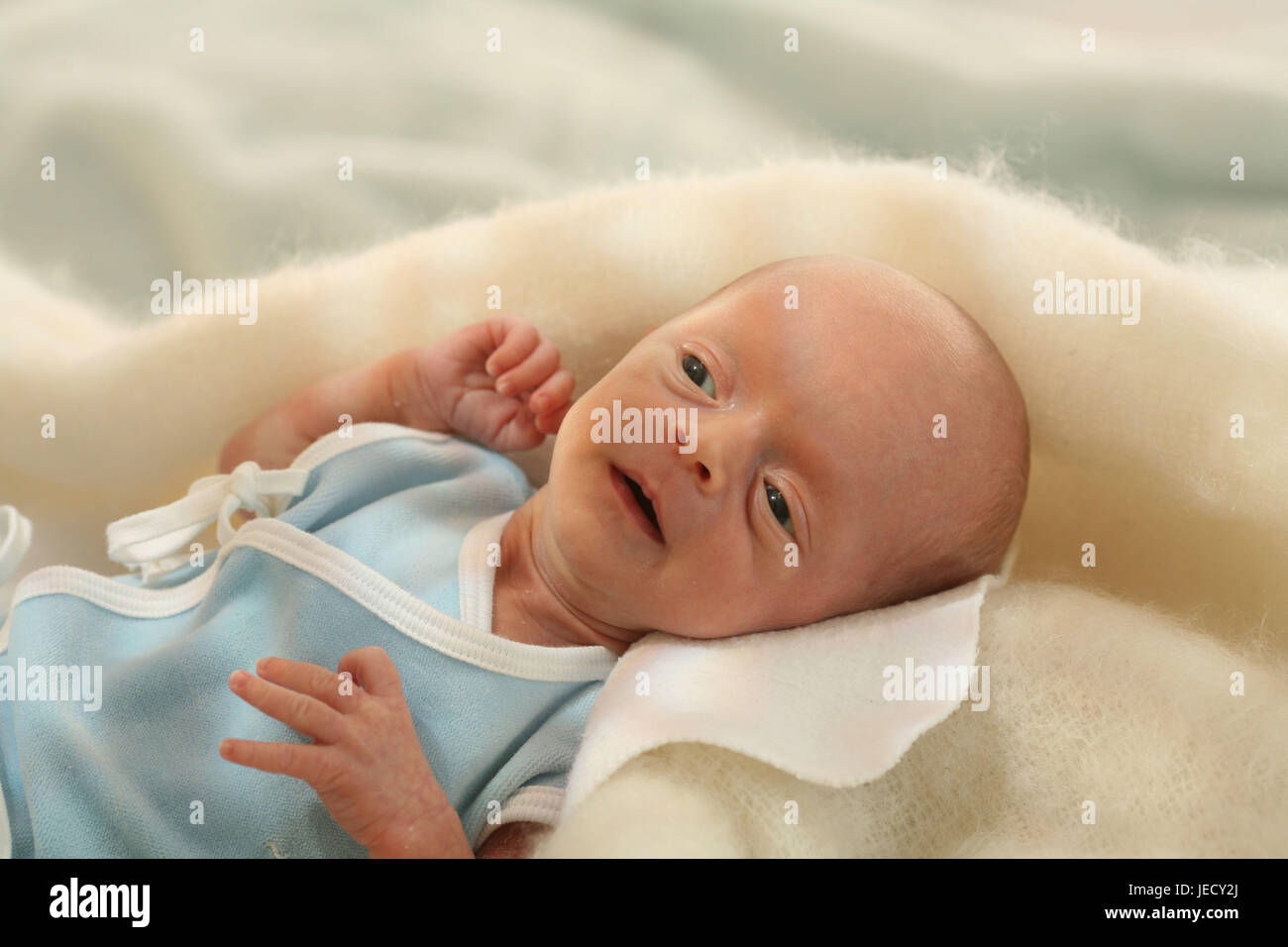 Baby, neonato, 1 settimana, tappi morbidi, gioco del viso, Foto Stock