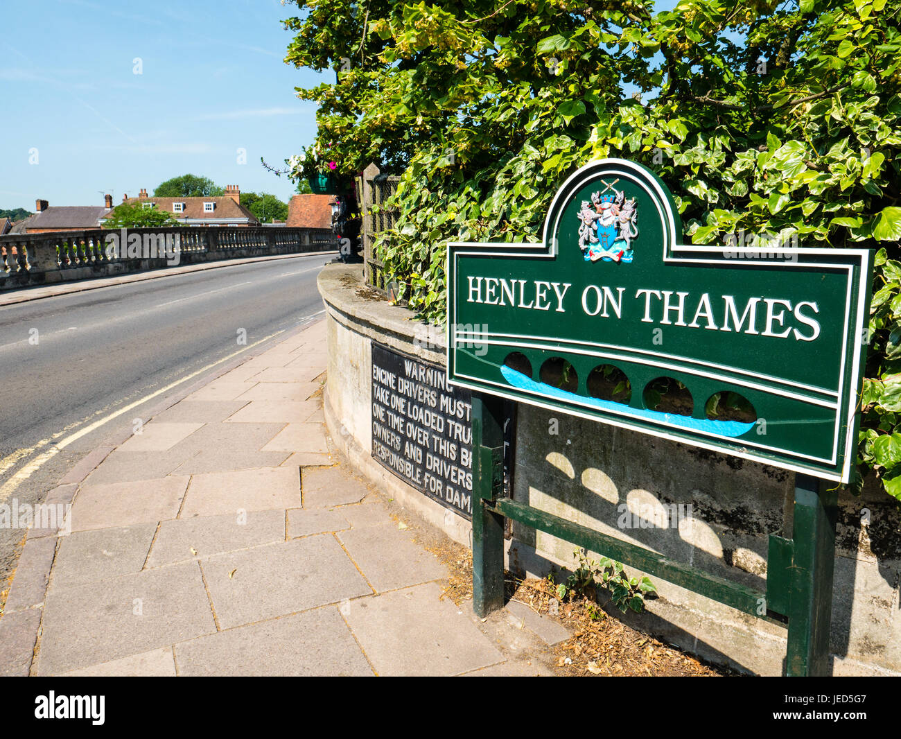 Henley-on-Thames Road, Henley Bridge, Henley-on-Thames, Oxfordshire, Inghilterra, Regno Unito, GB. Foto Stock