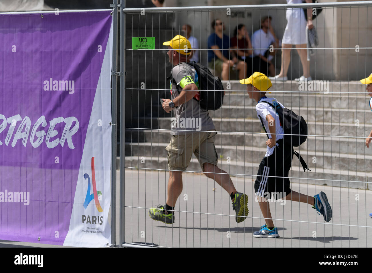 Julien Mattia / le Pictorium - Parigi celebra l'Olimpismo - 23/06/2017 - Francia / Ile-de-France (regione) / Parigi - POCHE settimane prima che i Giochi Olimpici e Paralimpici siano stati assegnati dal Comitato Olimpico Internazionale (CIO) nel 2024, Parigi è più che mai mobilitata intorno alla sua candidatura e organizzato due giorni in cui il cuore di Parigi si è trasformato in un parco olimpico effimero. Foto Stock