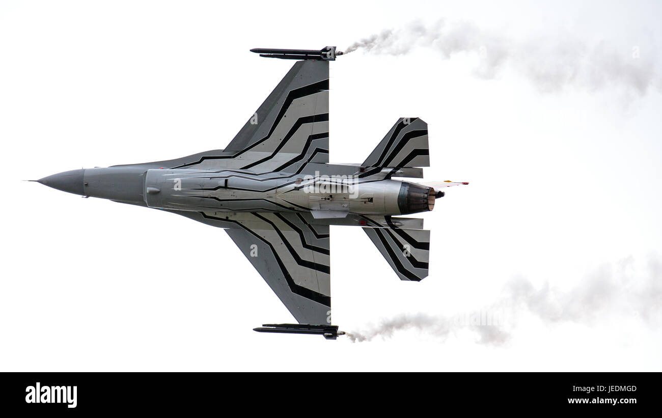 F-16 all'Airshow di sola in Norvegia Foto Stock