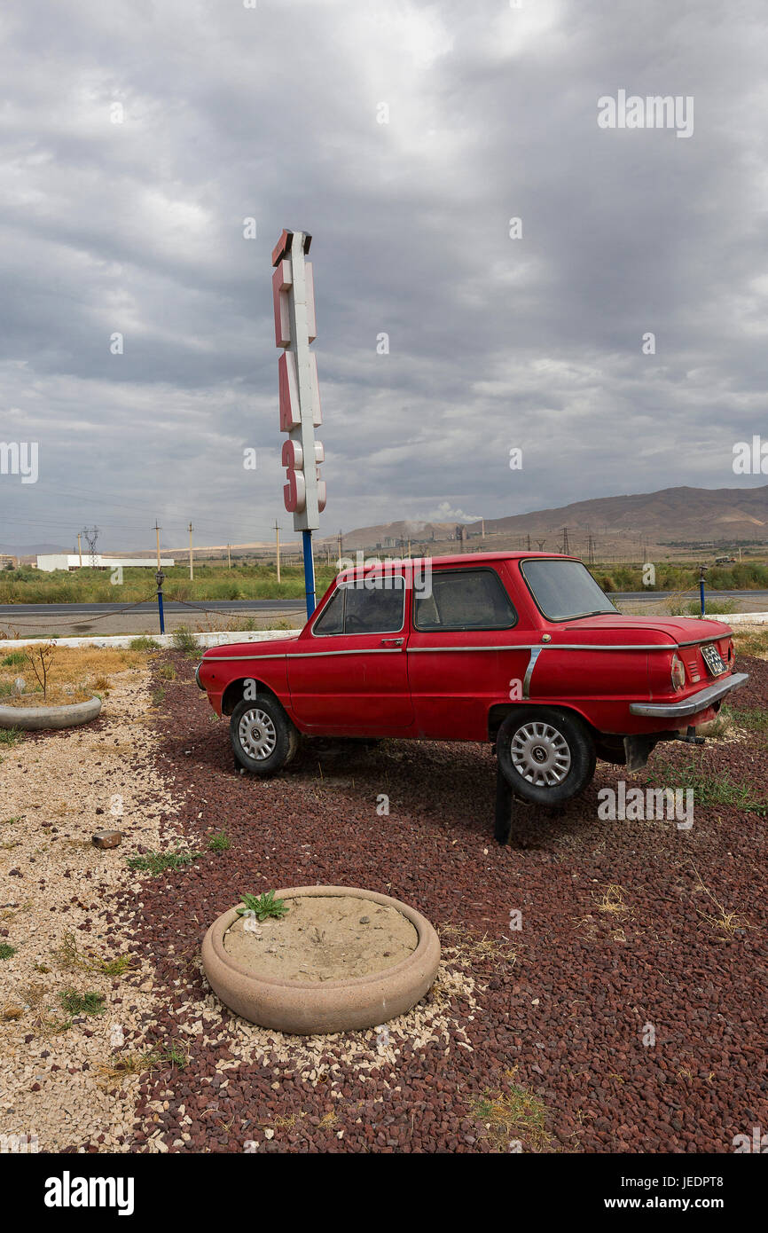 Vecchia vettura russa Zaporozhets in Armenia. Foto Stock
