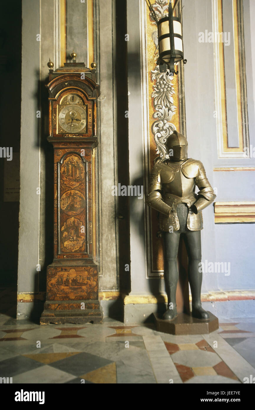 Isola di Malta, La Valletta, la Città Vecchia, Grand Master's Palace, hall, orologio del nonno, armamento, isole maltesi, isola del Mediterraneo, penisola Sciberras, capitale, UNESCO-patrimonio culturale mondiale, il grande maestro del Palazzo, oggi sede del governo, la struttura storicamente, architettura, palace hall, di knight armament, orologio, pavimento a mosaico, luogo di interesse, nessuno, deserte, vista interna, all'interno, Foto Stock