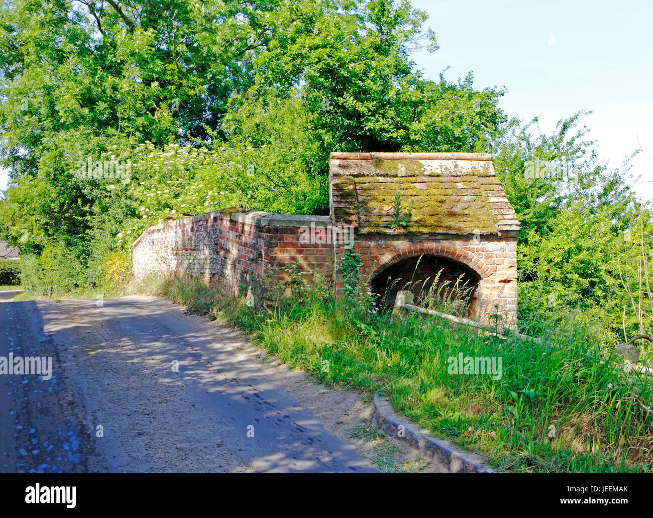 Una vista del grado due elencato la costruzione del ponte Mayton a poco Hautbois, Norfolk, Inghilterra, Regno Unito. Foto Stock