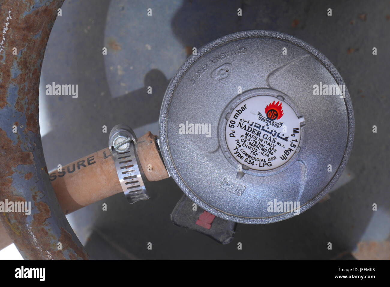 Domestico di gas regolatore della bottiglia Foto Stock