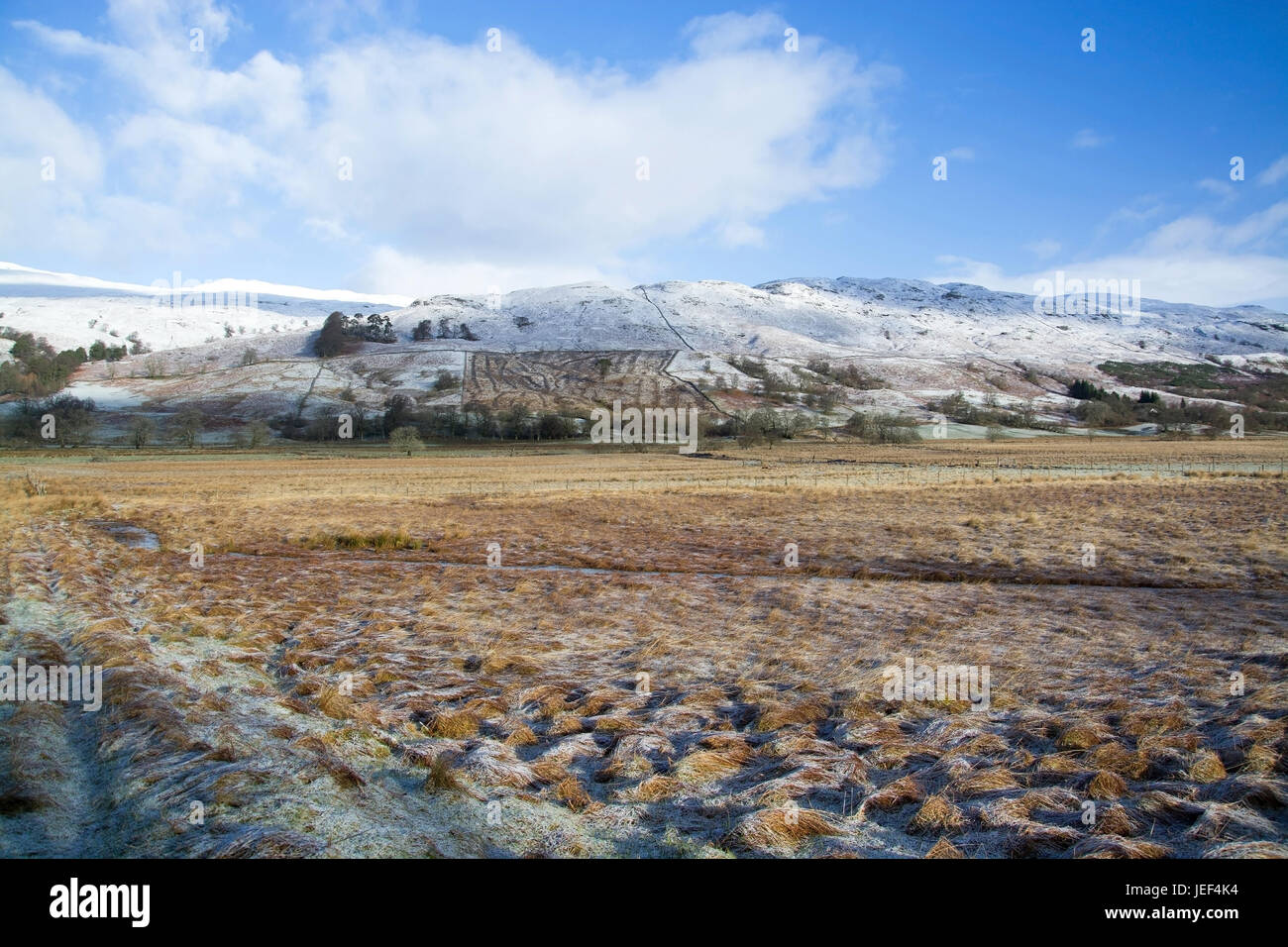 Glencoe nelle highlands scozzesi in febbraio., Glencoe in den schottischen Highlands im Februar. Foto Stock