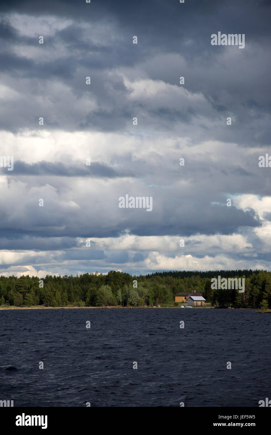 Il Inarisee è un lago in parte finlandese della Lapponia nel Comune di Inari. È il terzo lago più grande della Finlandia e la sesta più grande mare di e Foto Stock