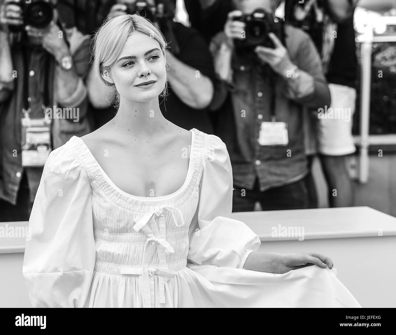 Settantesimo Cannes Film Festival - "ingannato" - Photocall con: Elle Fanning dove: Cannes, Francia Quando: 24 maggio 2017 Credit: John Rainford/WENN.com Foto Stock