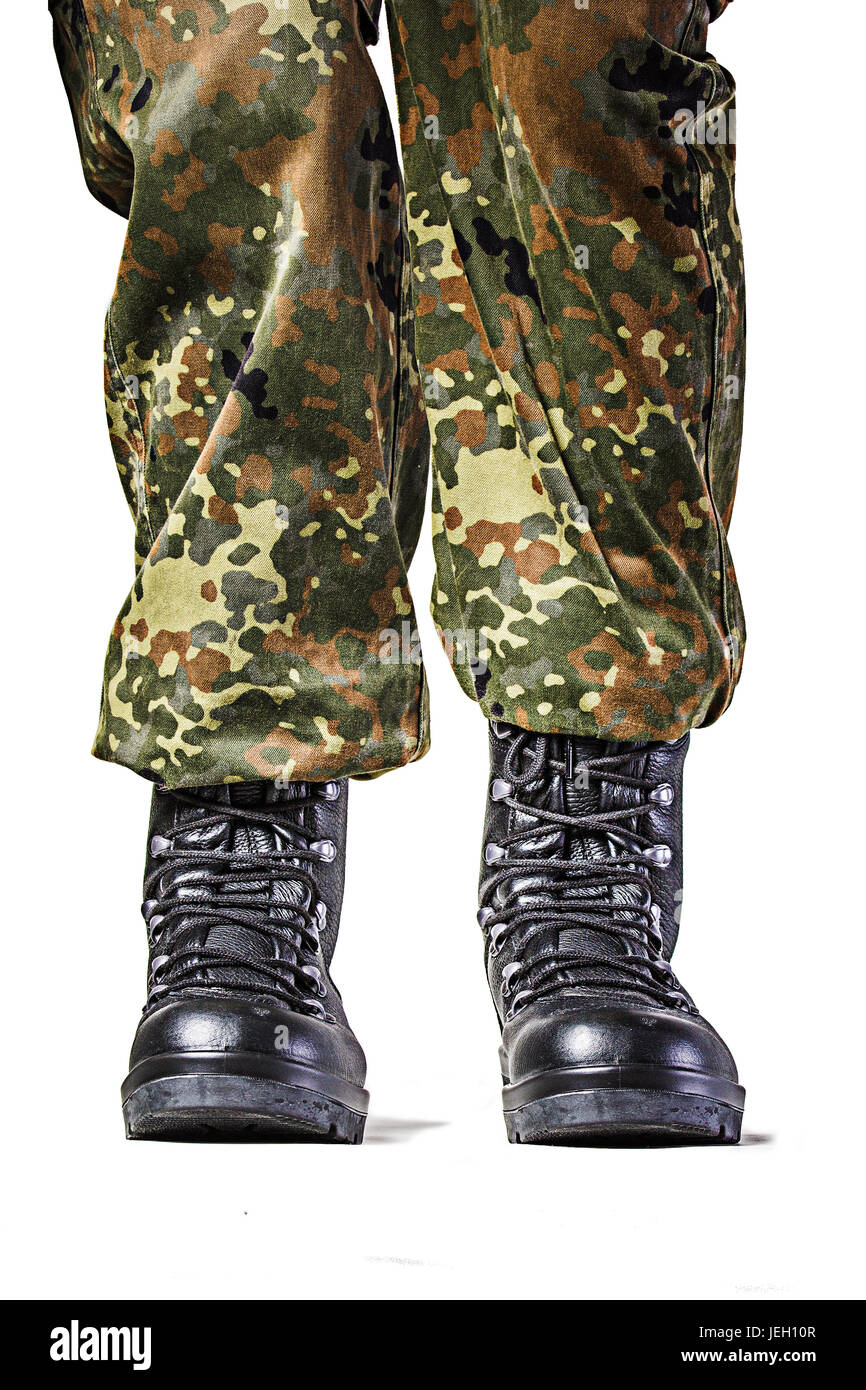 Stivali da soldato in un aspetto diverso in tedesco uniforme Foto Stock