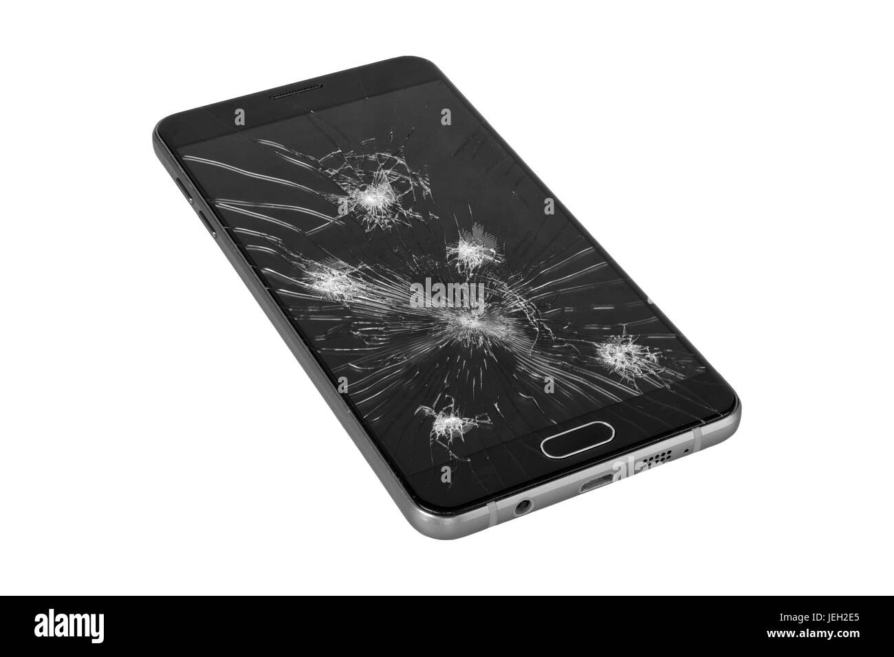 Smartphone con schermo rotto isolato su uno sfondo bianco Foto Stock