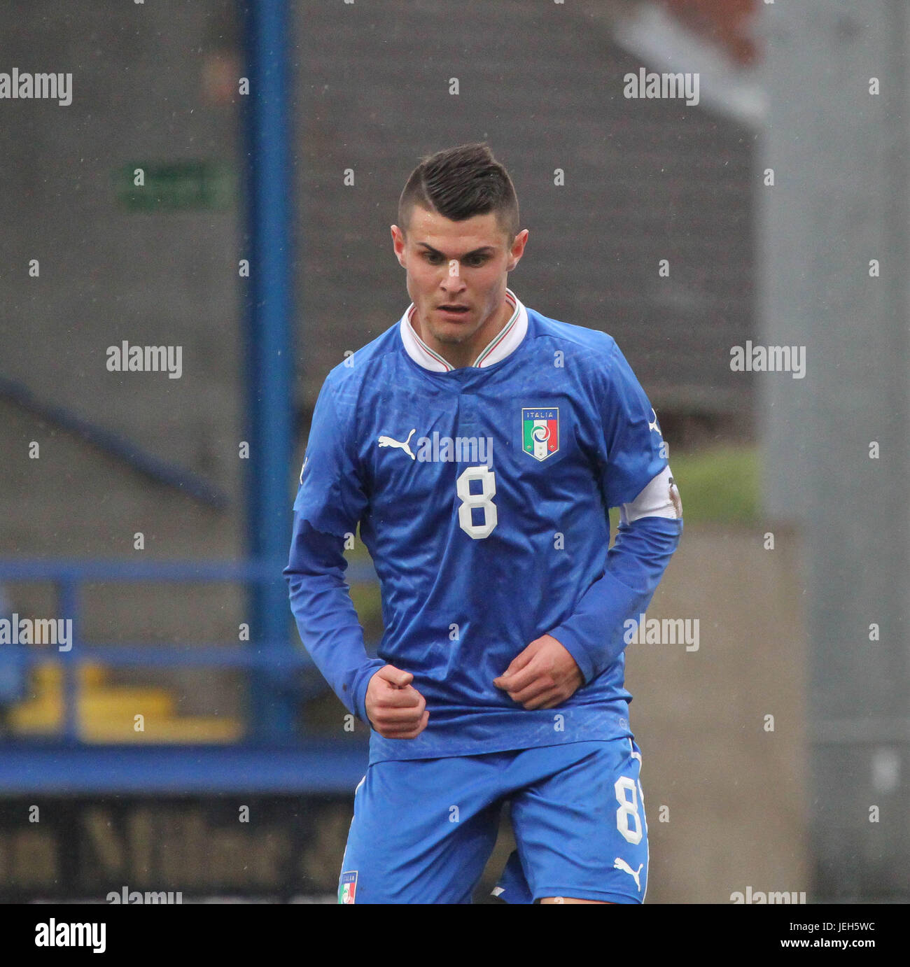 Mourneview Park, Lurgan. 05 marzo 2014. La UEFA U21 campionato 2013-2015 Gruppo 9 - Irlanda del Nord 0 Italia 2. L'Italia Federico Viviani i (8) in azione. Foto Stock