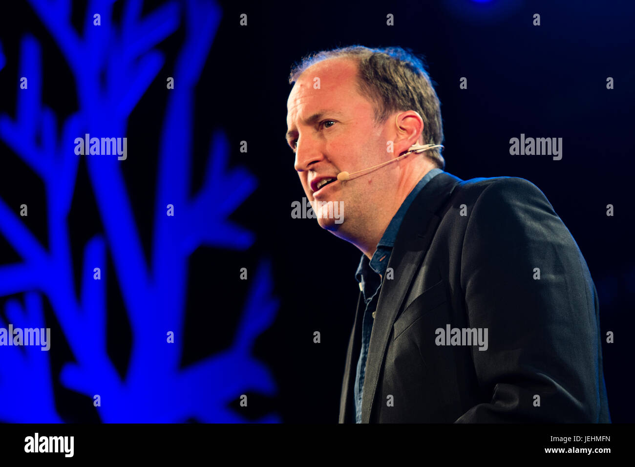 Guto Harri , Direttore Responsabile della comunicazione esterna al Liberty Global e un ex BBC capo politico, corrispondente al 2017 Hay Festival della letteratura e delle arti, Hay on Wye, Wales UK Foto Stock