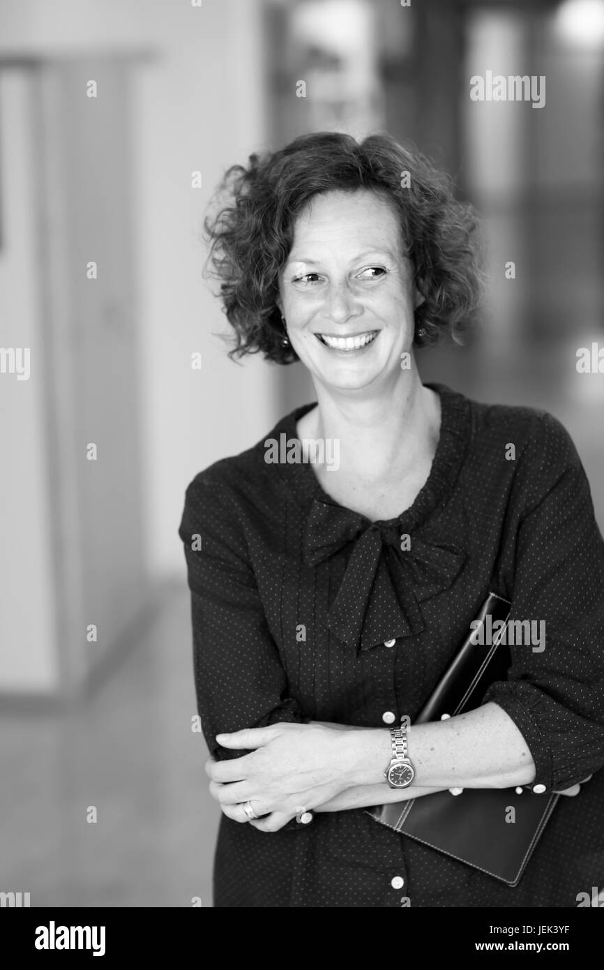 Ritratto di donna sorridente Foto Stock