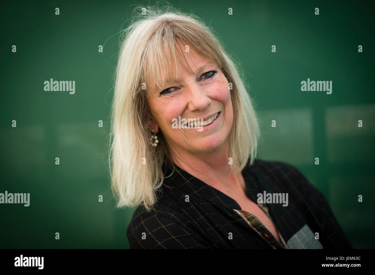 Lucy Hughes-Hallett , British storico culturale, biografo e romanziere. Vincitore del premio 2013 Samuel Johnson premio per la non-fiction per la sua biografia di lo scrittore italiano Gabriele D'Annunzio. Nella foto al 2017 Hay Festival della letteratura e delle arti, Hay on Wye, Wales UK Foto Stock