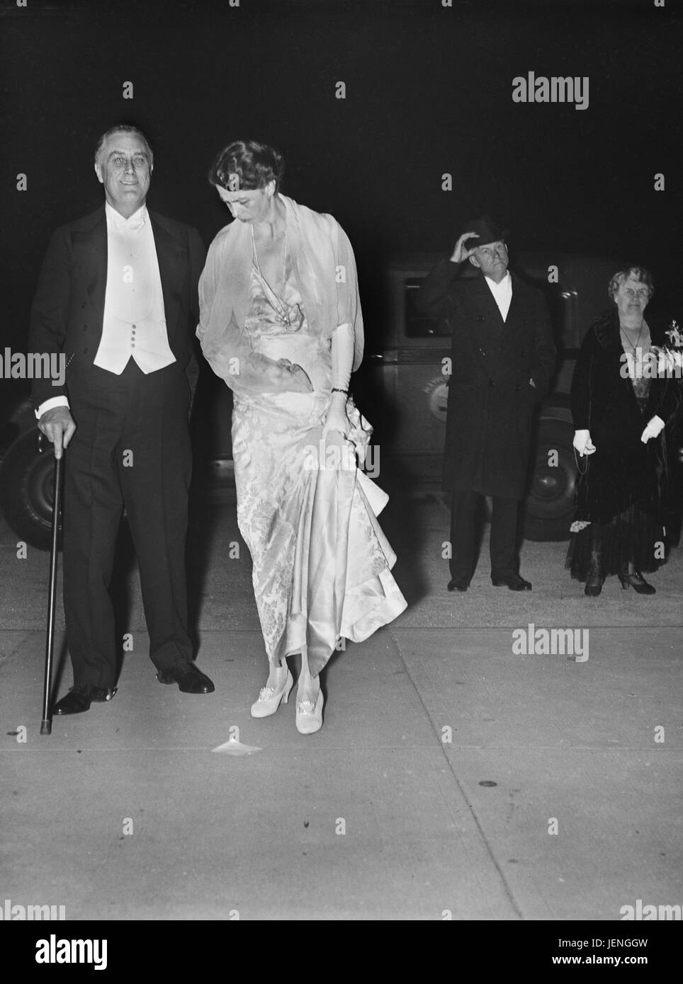 Il governatore di New York Franklin Roosevelt e la moglie di Eleanor Roosevelt frequentando Casa Bianca la cena, Washington DC, USA, Harris & Ewing, Aprile 1932 Foto Stock