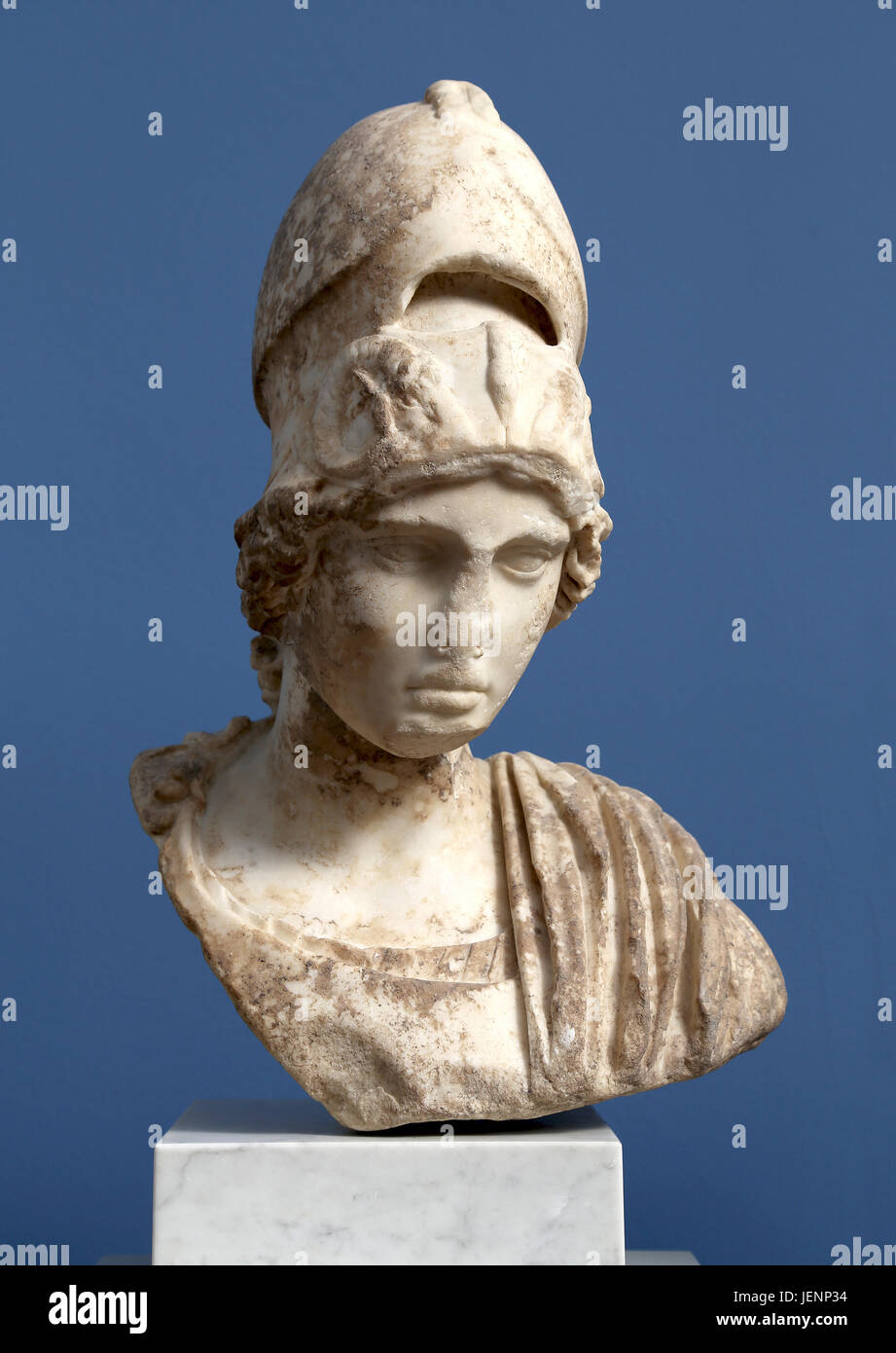 Athena. Roma II secolo D.C. Il marmo. Mostri su casco sollievo. La Carlsberg Glyptotek. Copenhaguen. Foto Stock