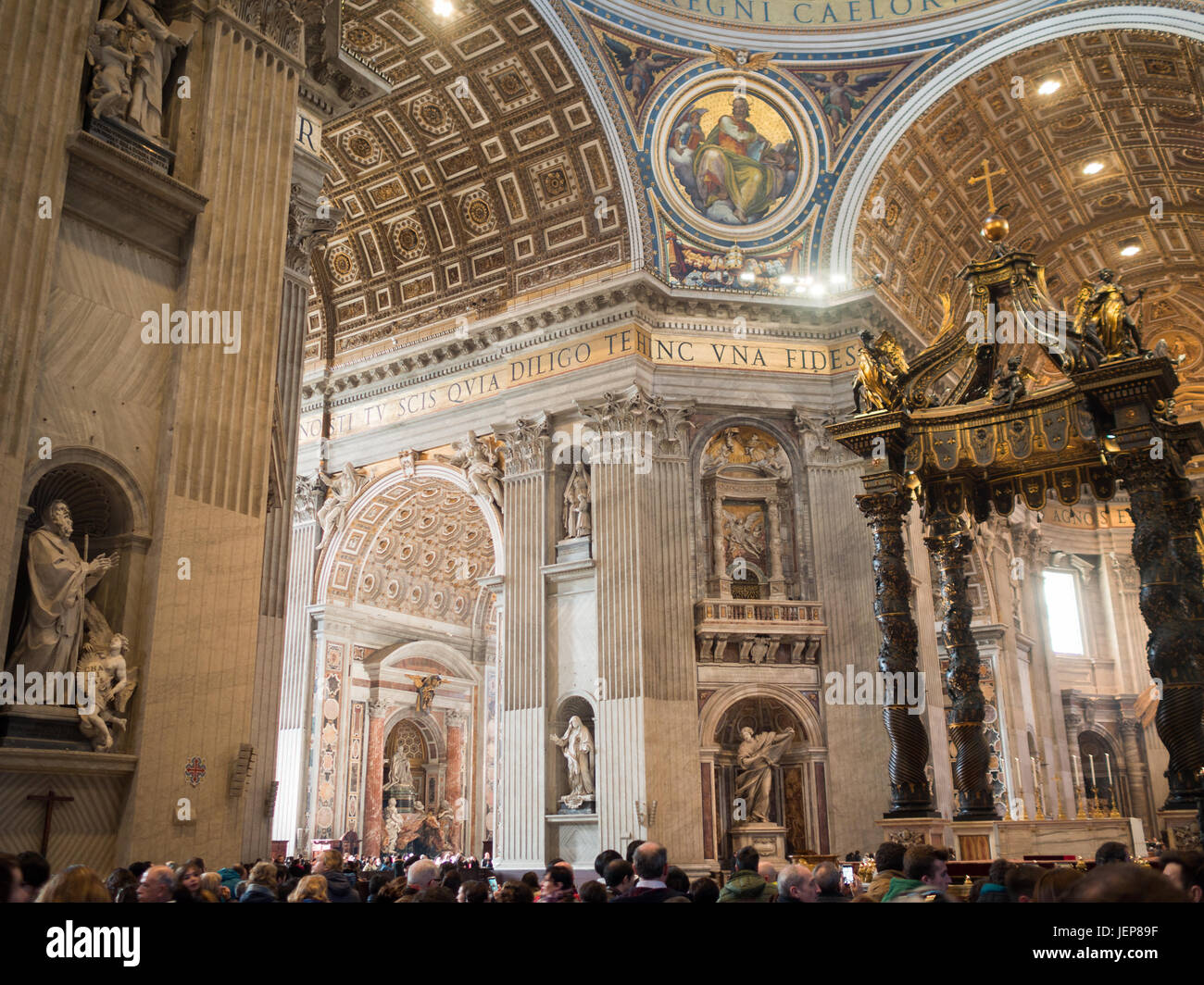 La Basilica di San Pietro interno Foto Stock