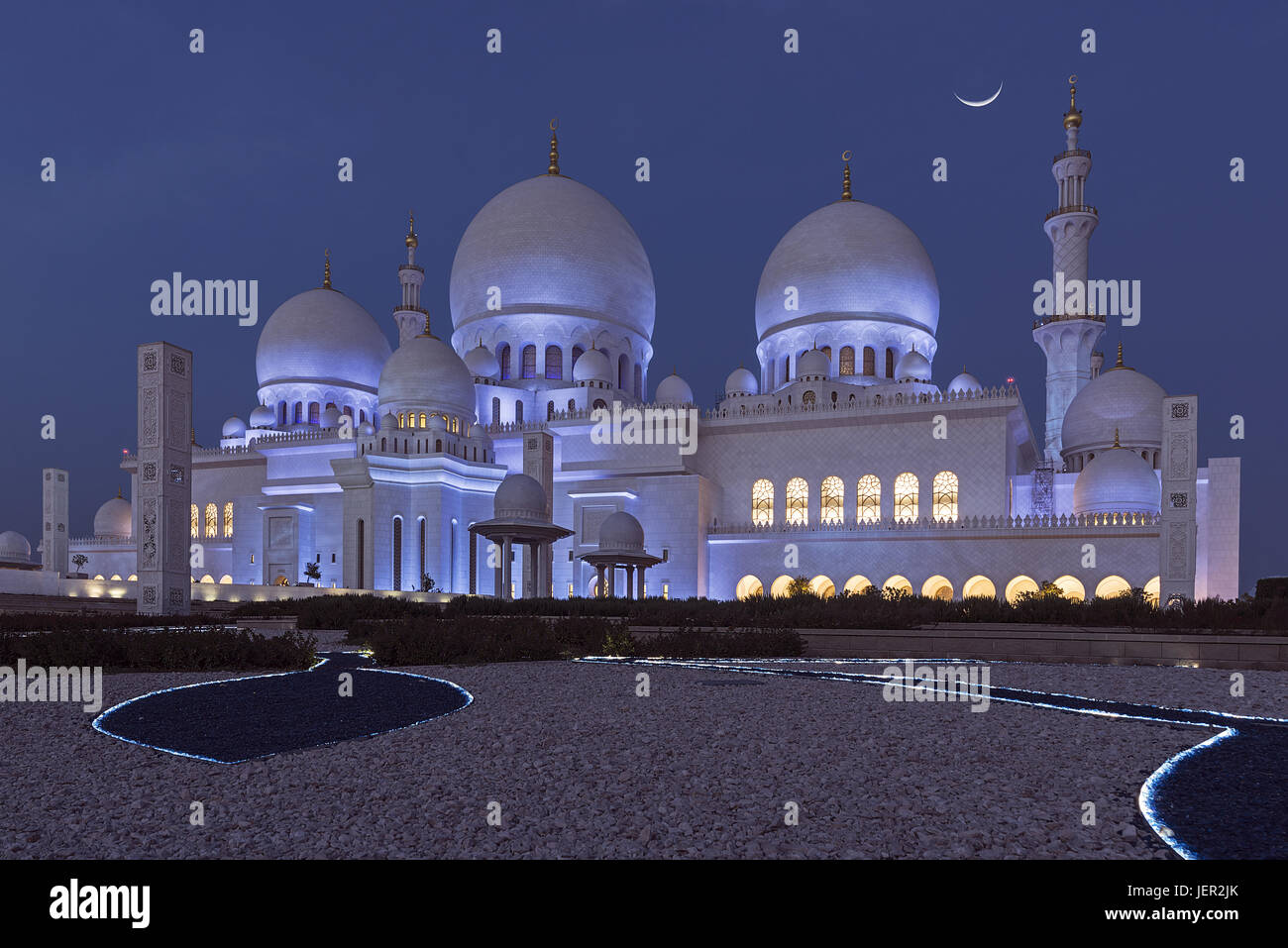 Moschea Sheikh Zayed di notte Foto Stock