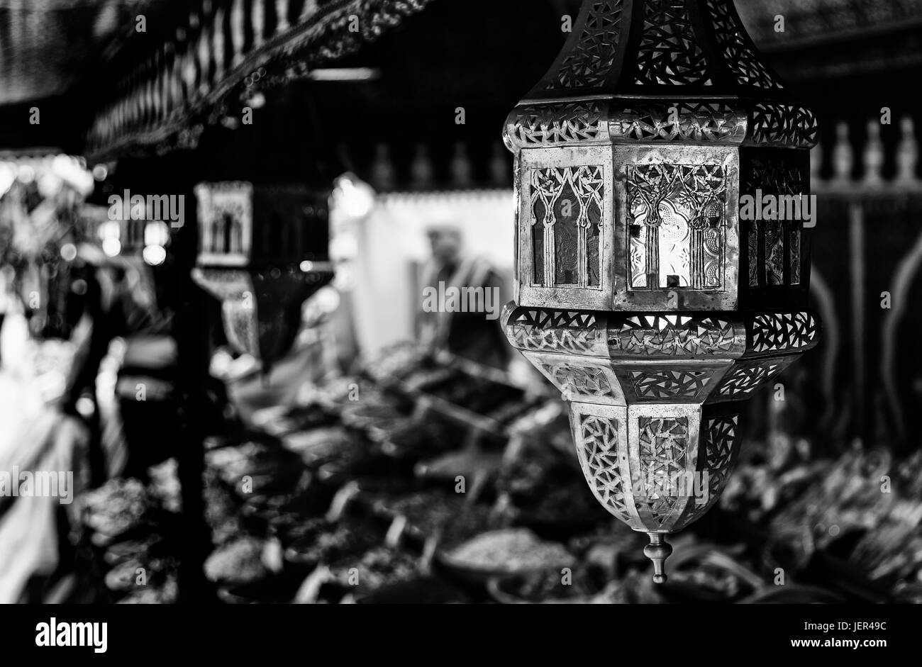 Lampada araba, il dettaglio di una vecchia lampada di illuminazione, tradizione e decorazioni orientali Foto Stock