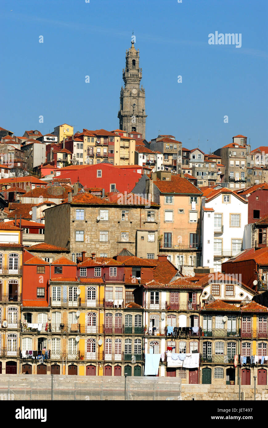 Oporto, capitale del vino di Porto e il quartiere Ribeira, un sito Patrimonio Mondiale dell'UNESCO, Portogallo Foto Stock