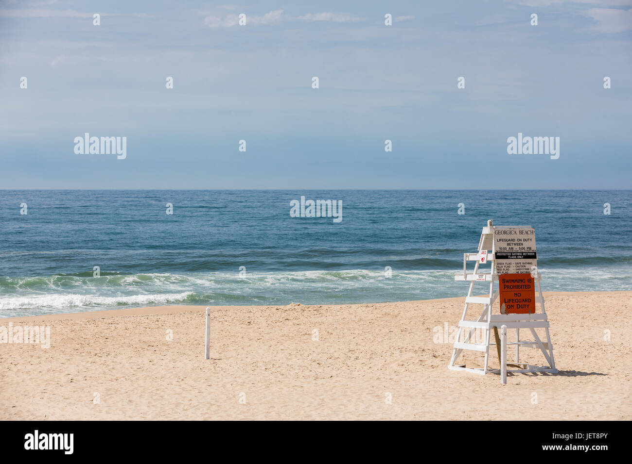 Vita vuota guard stand alla spiaggia Georgica, East Hampton, NY Foto Stock