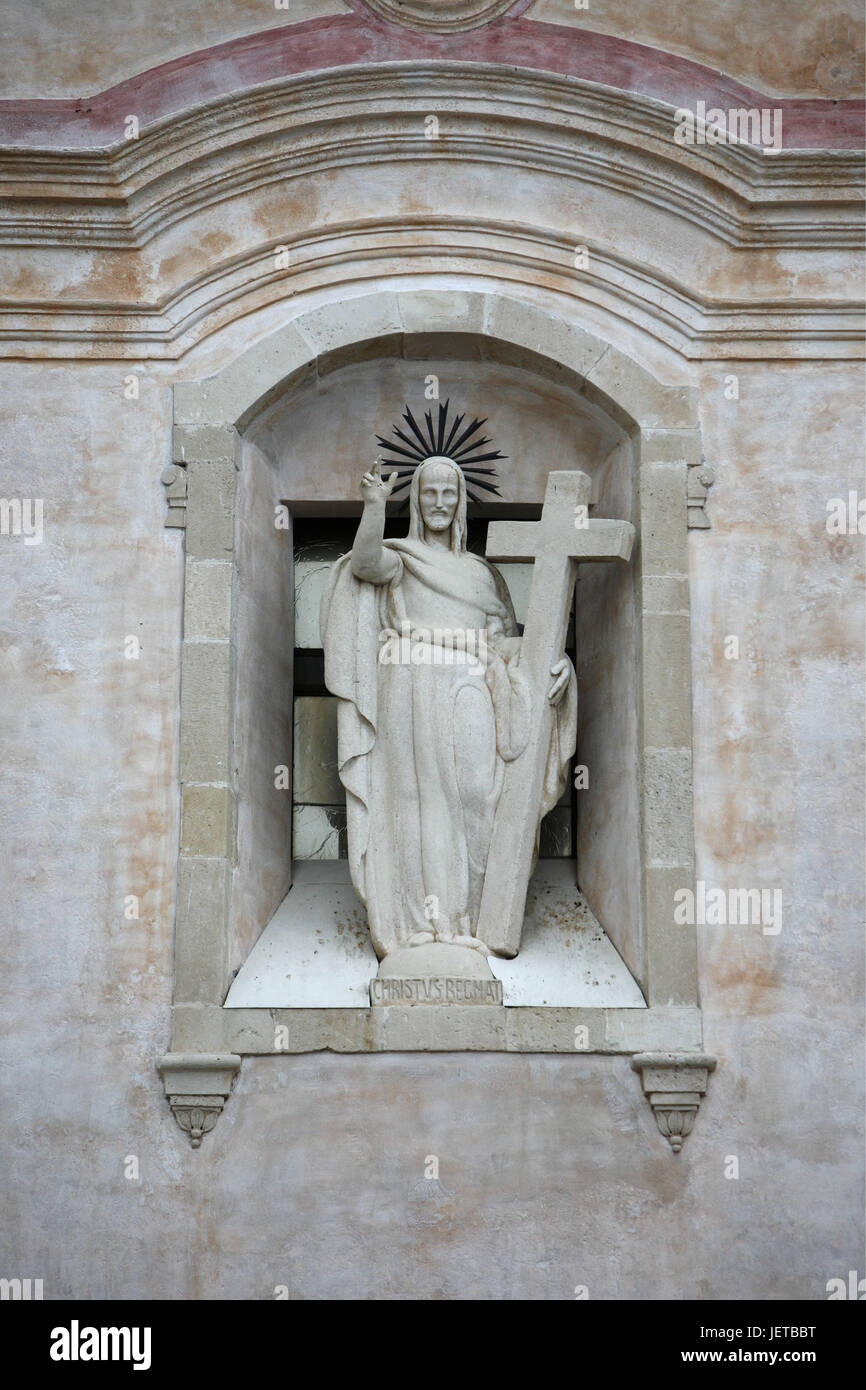 L'Italia, sicilia, Taormina, Città Vecchia, cattedrale, facciata, nicchia, Cristo della statua, Europa meridionale, la facciata della chiesa, mura difensive ampia, statua, freeze frame, Cristo, il simulacro del santo, luogo di interesse, scultura, scultura, la fede, la religione, il cristianesimo, il cattolicesimo, Foto Stock