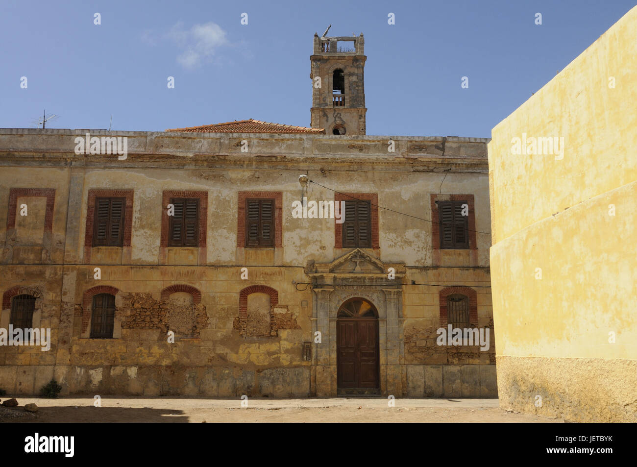 Edificio di età coloniale, vecchio, in portoghese, El Jadida, Marocco, Africa Foto Stock