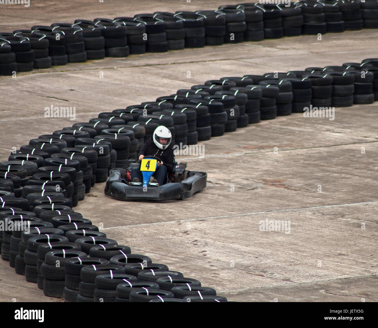 Tenendo la piega - Go karting in Blackpool Foto Stock