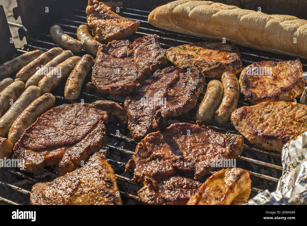 Carni grigliate barbecue Foto Stock