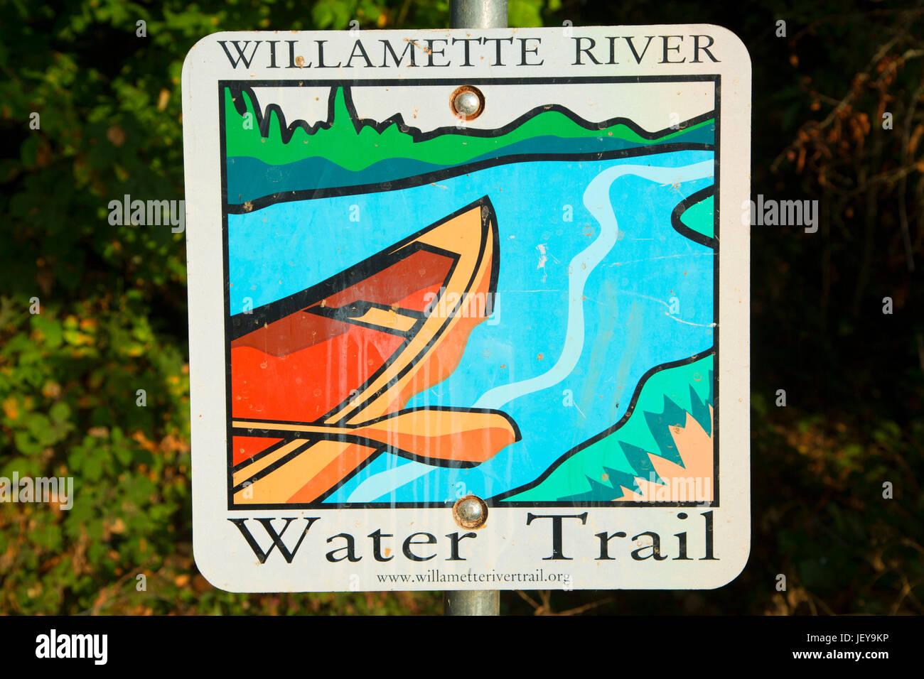 Acqua di fiume segnavia, fiume Willamette Valley Greenway-Spring Accesso, Polk County, Oregon Foto Stock