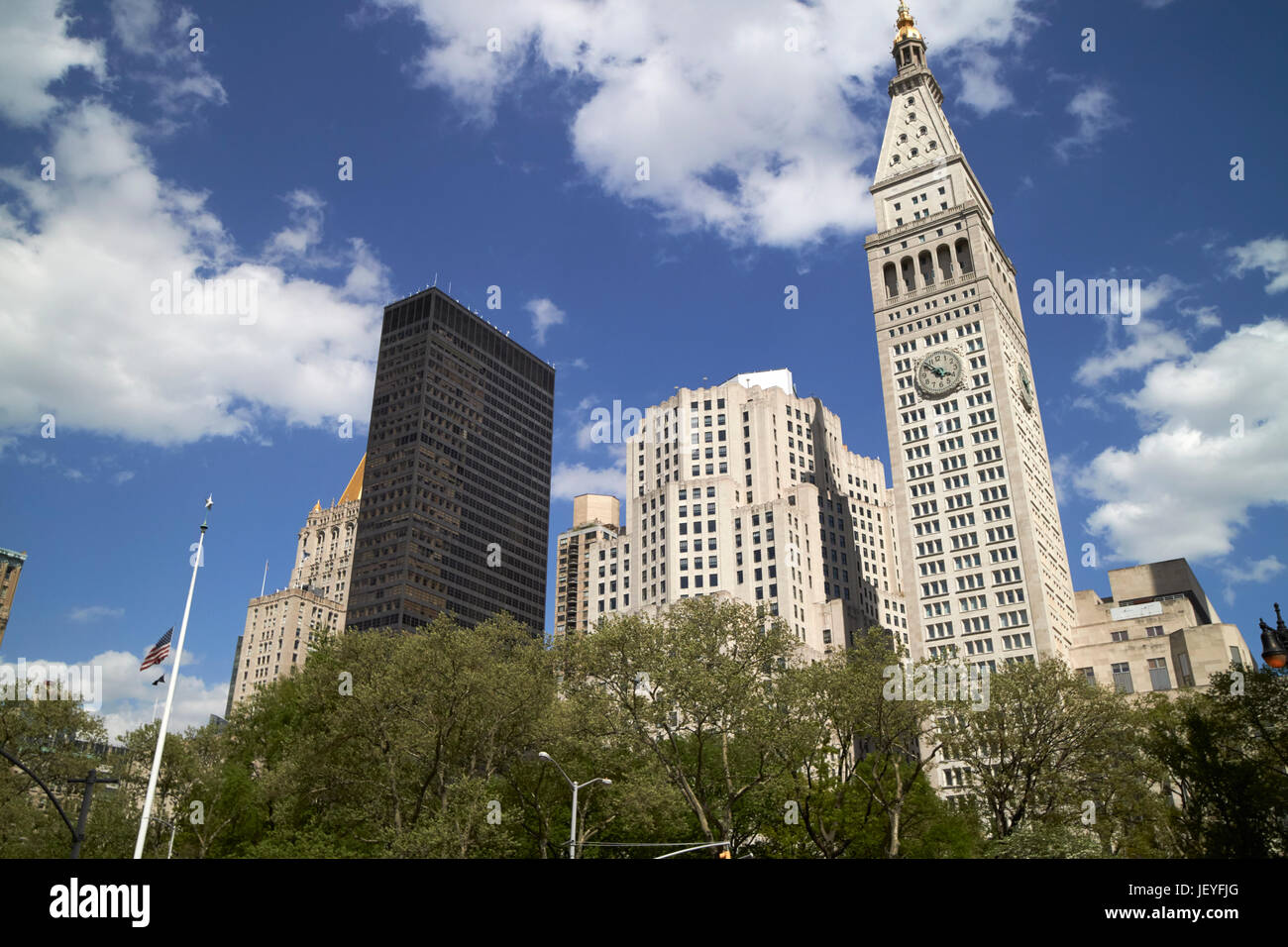 Grattacieli che circondano il Madison Square Park di New York City STATI UNITI D'AMERICA Foto Stock