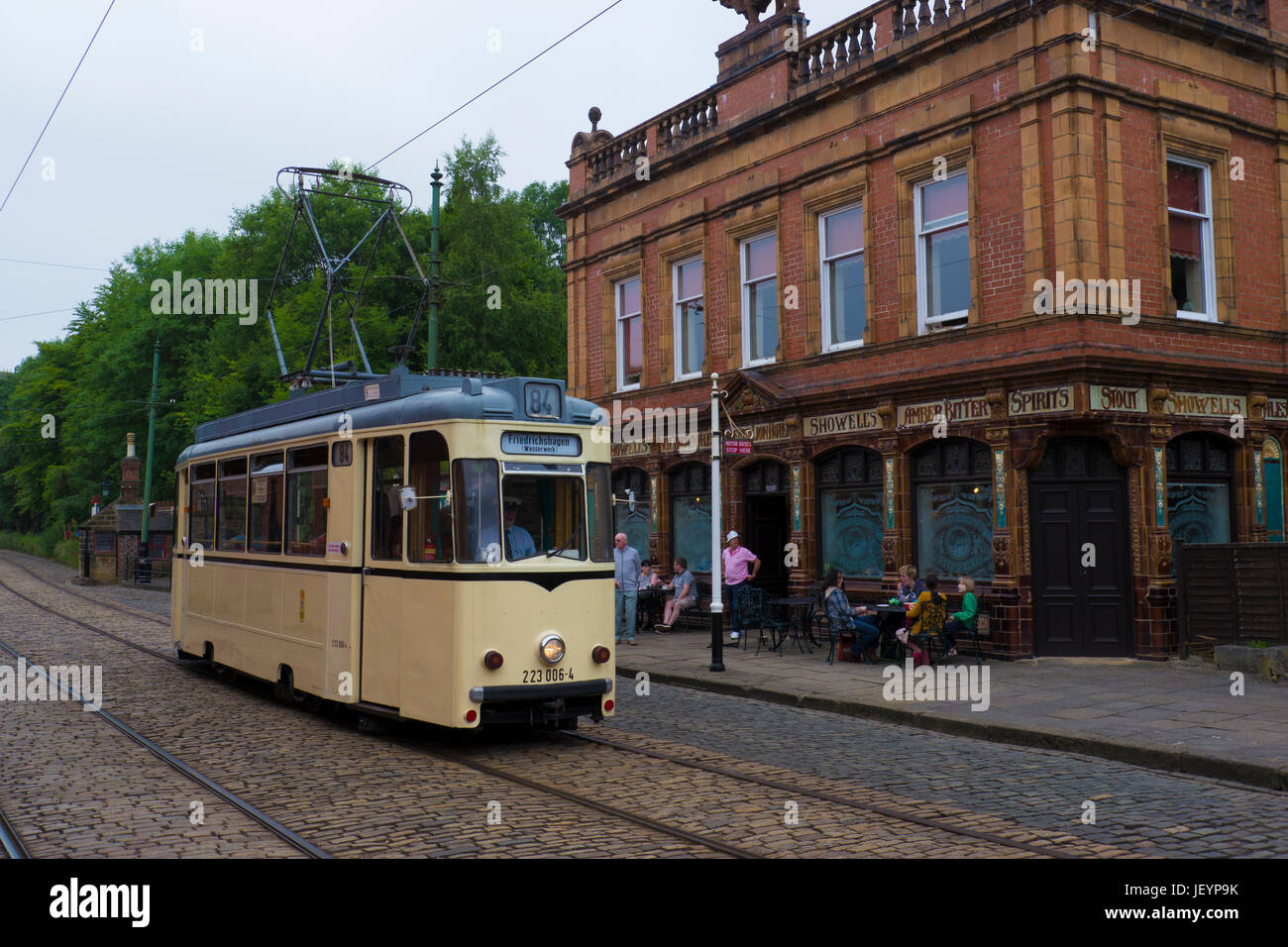 Il National Tramway Museum si trova a Crich, Derbyshire, in Inghilterra. Il museo contiene oltre 60 (principalmente britannici) tram costruito tra il 1900 e il 1930 un Foto Stock