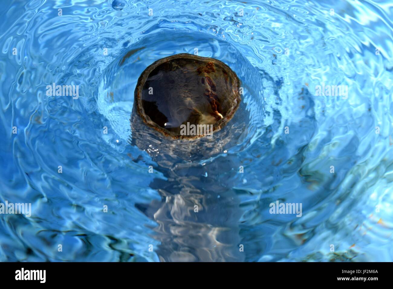 Scarico acqua in piscina Foto Stock