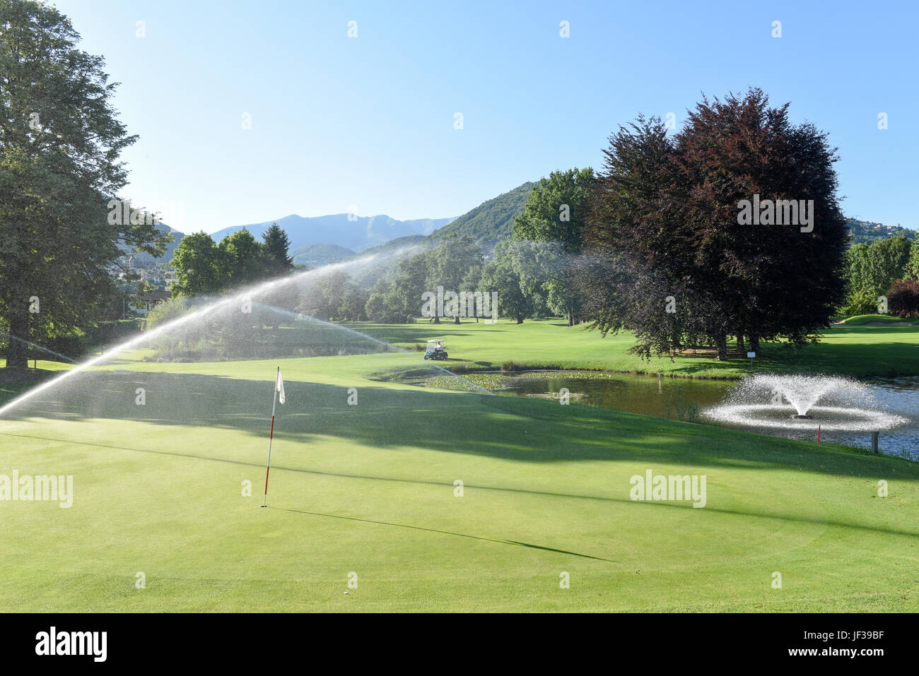 Irrigazione del campo da golf di Magliaso sulla Svizzera Foto Stock