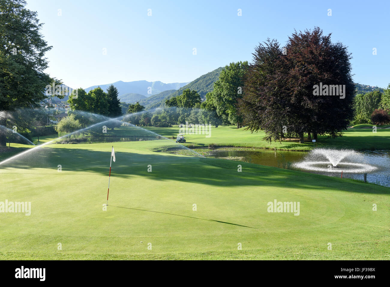 Irrigazione del campo da golf di Magliaso sulla Svizzera Foto Stock