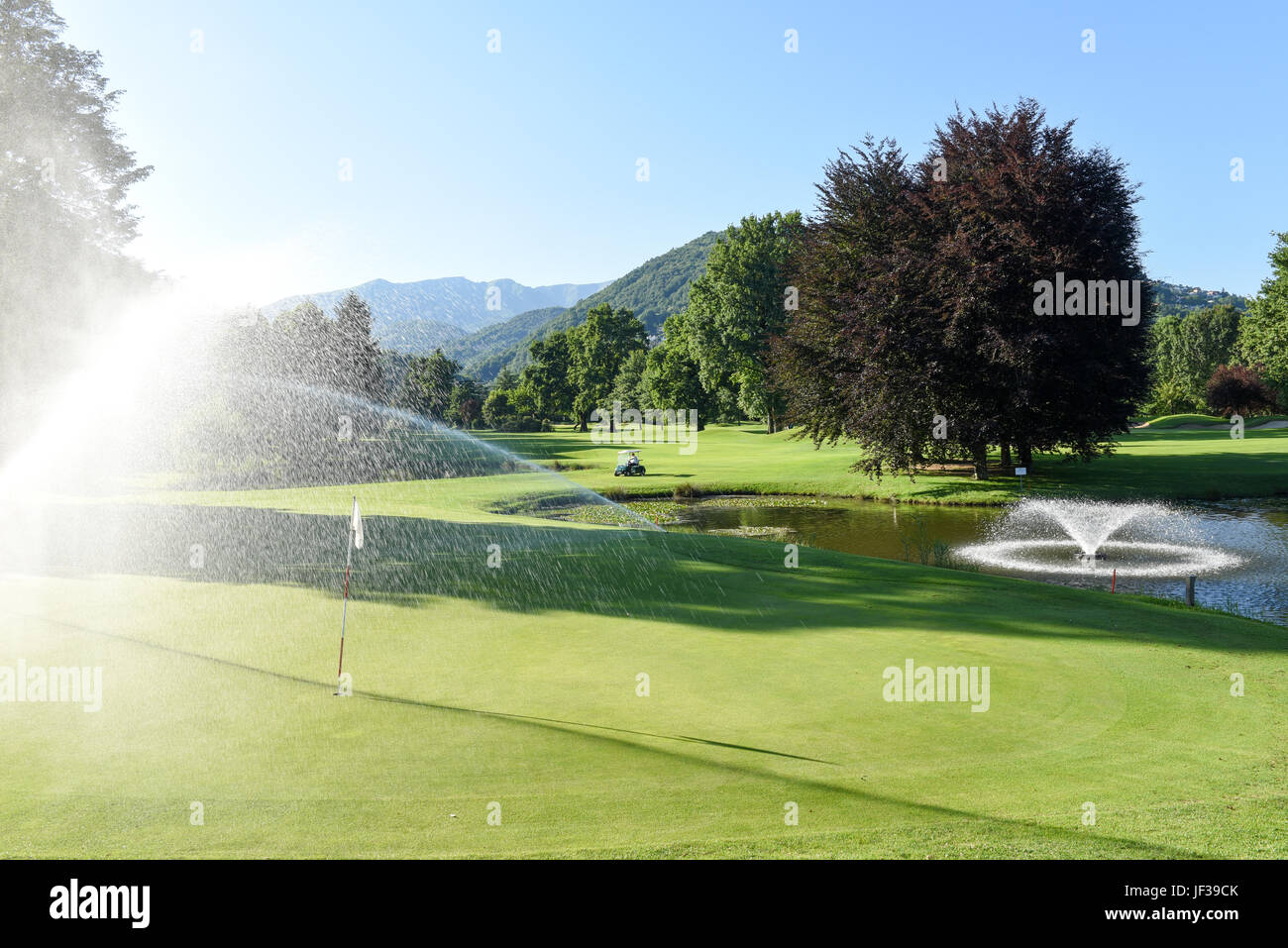 Irrigazione del campo da golf di Magliaso sulla Svizzera Foto Stock