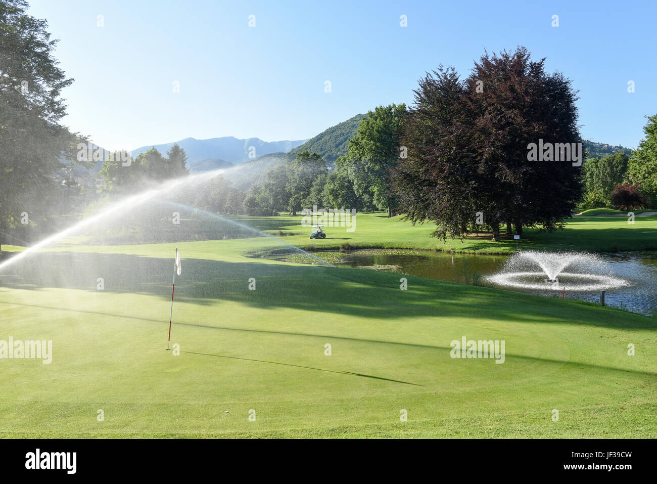 Irrigazione del campo da golf di Magliaso sulla Svizzera Foto Stock