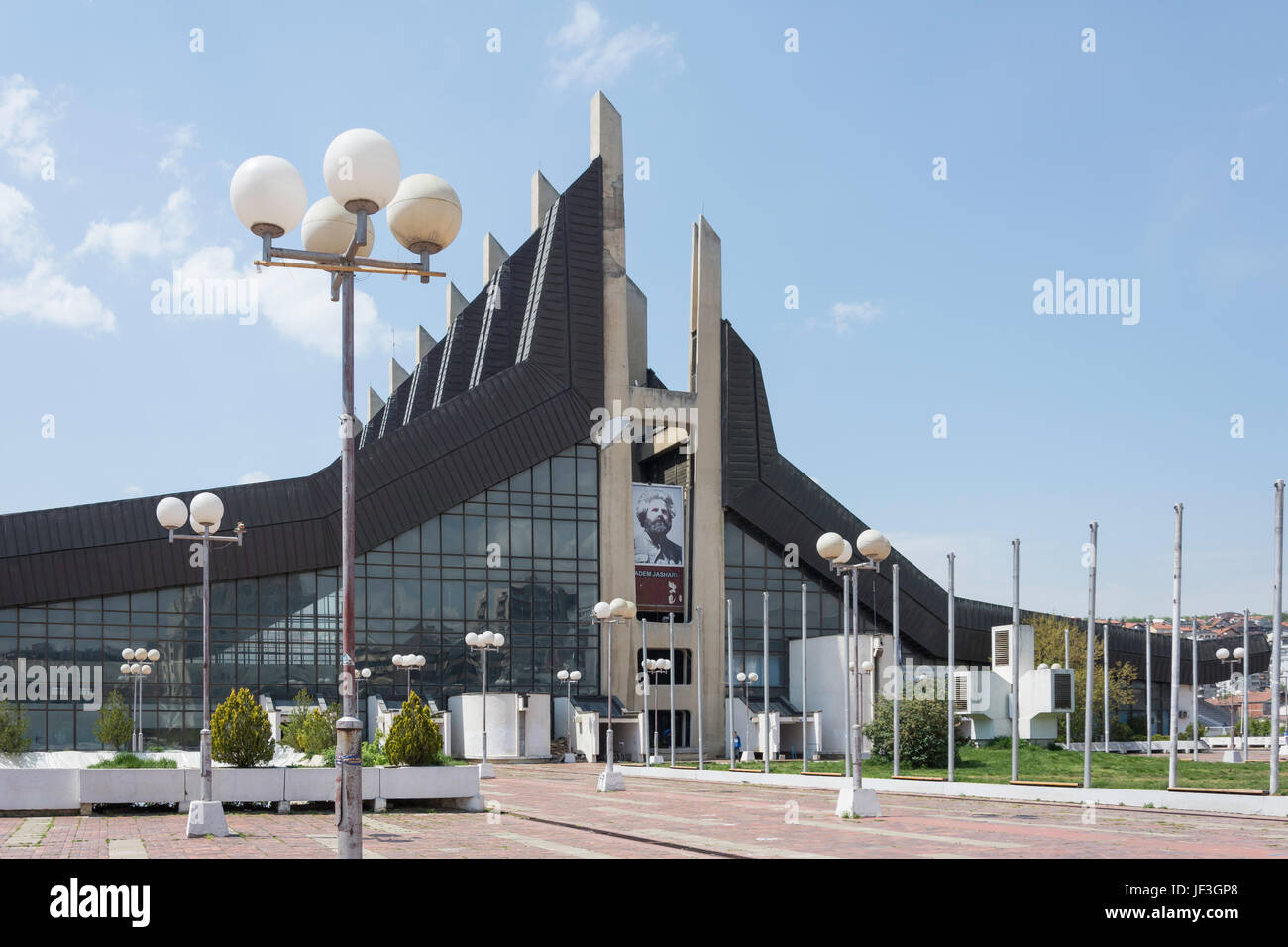 Palazzo della Gioventù e dello sport, Pristina (Prishtina), Repubblica del Kosovo Foto Stock