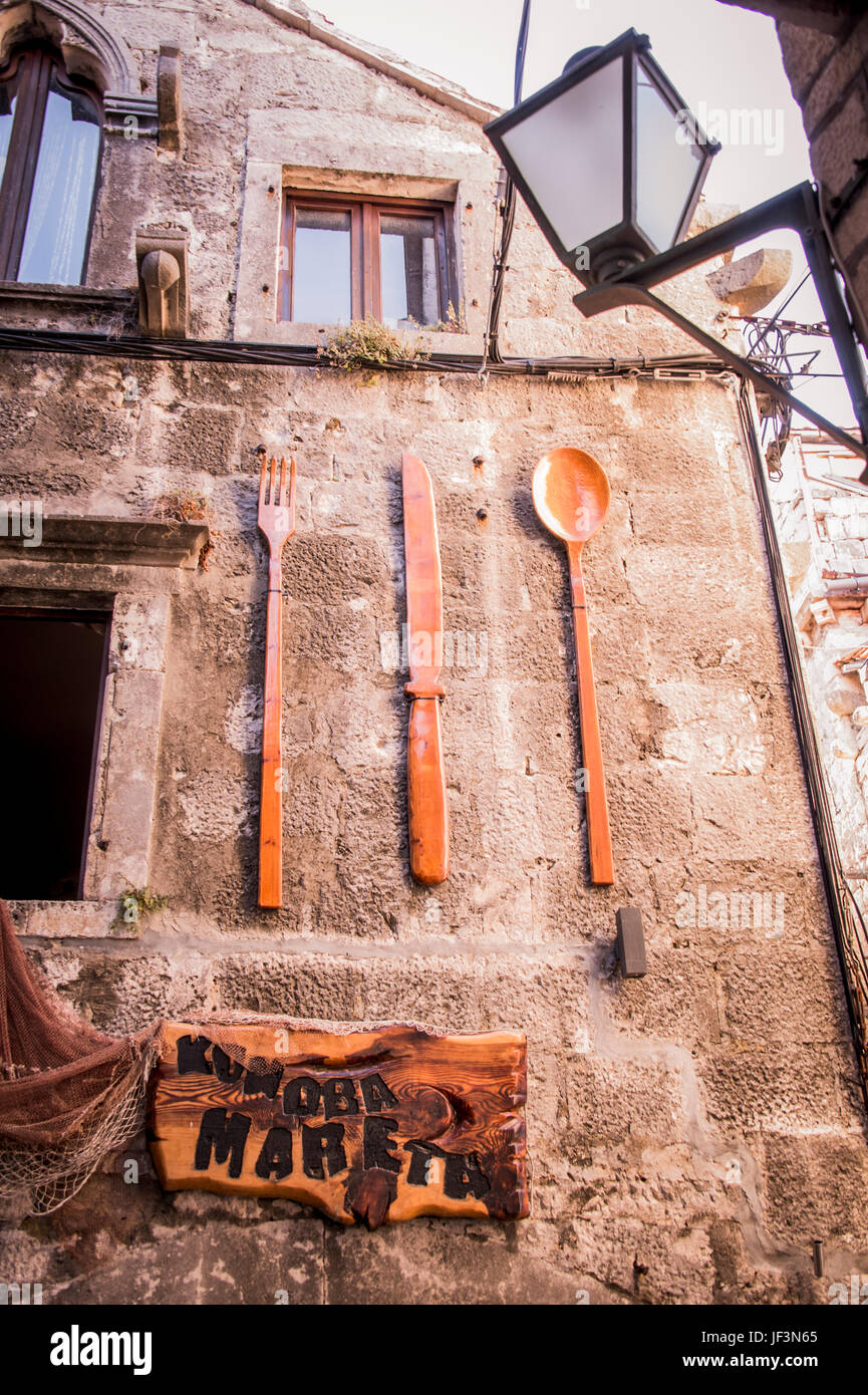 Knoba Mareta, un ristorante locale nella Città Vecchia di Korcula in Croazia Foto Stock