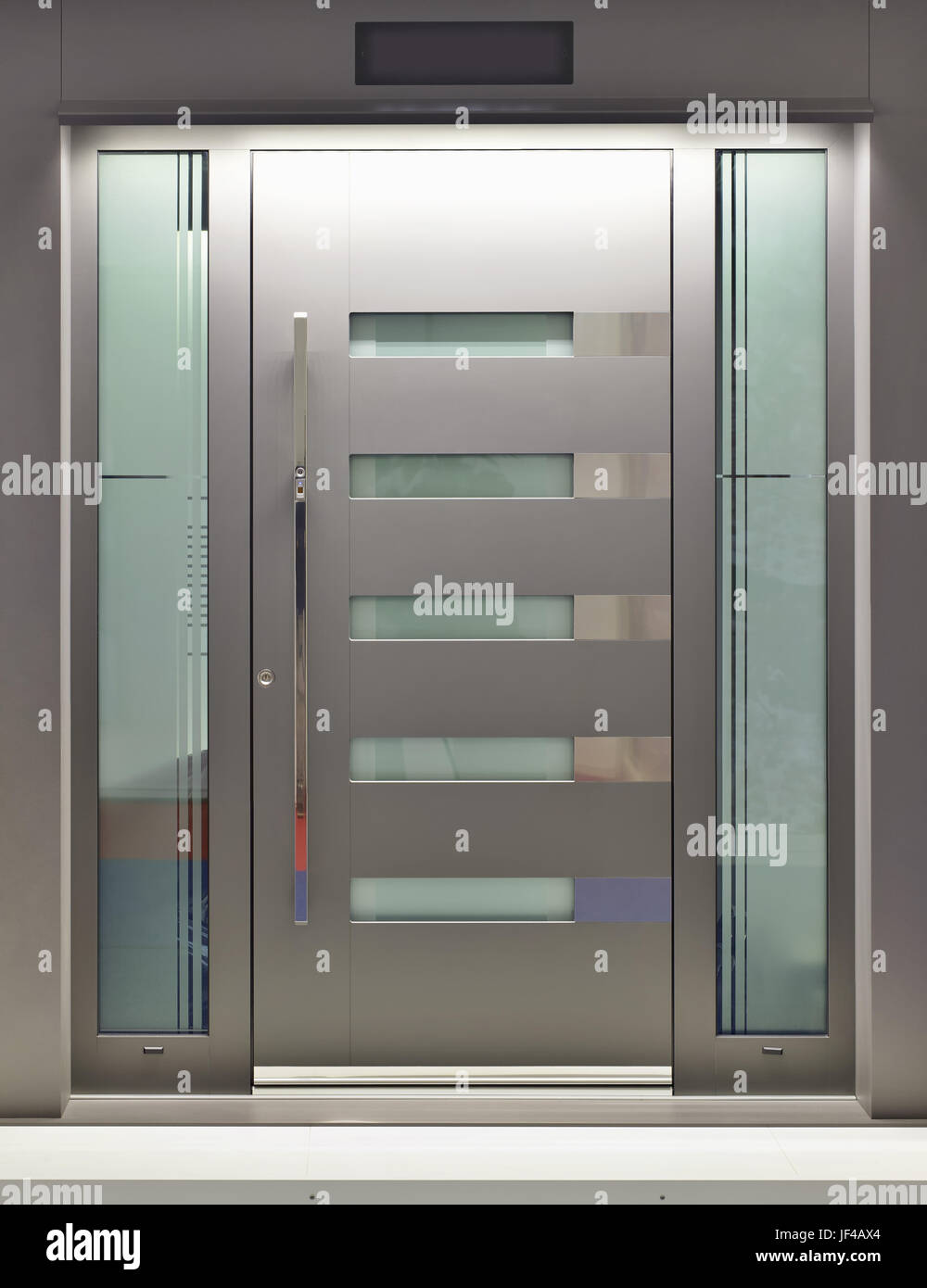 Metallico massivo ignifugo porta anteriore Foto Stock