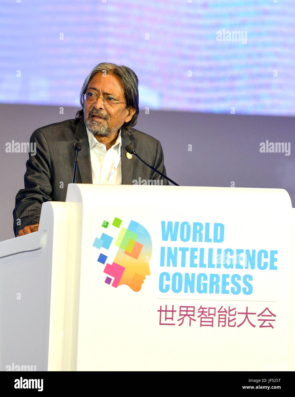 Tianjin, Cina. Il 29 giugno, 2017. Indrajit Banerjee, direttore della società della conoscenza la divisione dell'UNESCO per la comunicazione e il settore dell'informazione, parla durante la prima Mondiale Congresso di intelligence di Tianjin, Cina del nord, 29 giugno 2017. Il congresso aperto qui il giovedì. Credito: Bai Yu/Xinhua/Alamy Live News Foto Stock