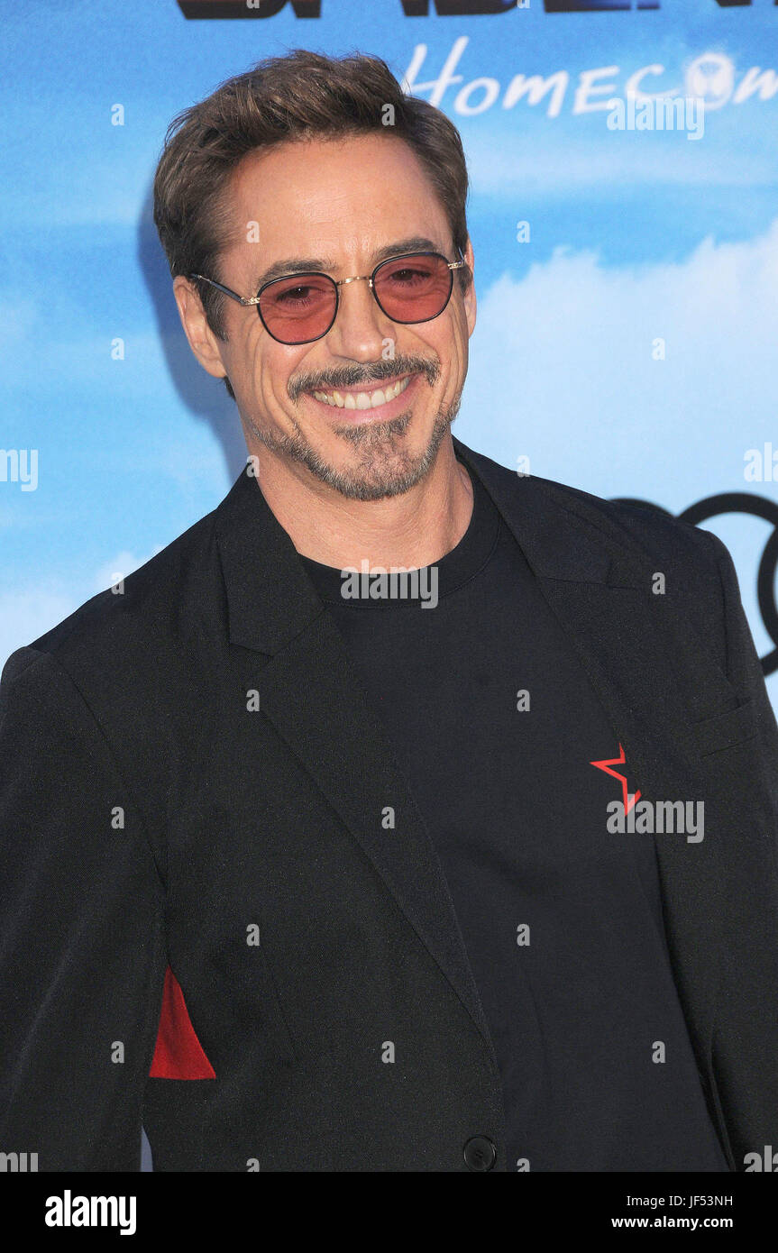 Los Angeles, California, USA. Il 28 giugno, 2017. 28 giugno 2017 - Los Angeles, California USA - L'attore Robert Downey Jr al 'Spider-Man®:Homecoming'' Premiere tenutasi presso la leva TCl Chinese Theatre, Hollywood, CA. Credito: Paolo Fenton/ZUMA filo/Alamy Live News Foto Stock