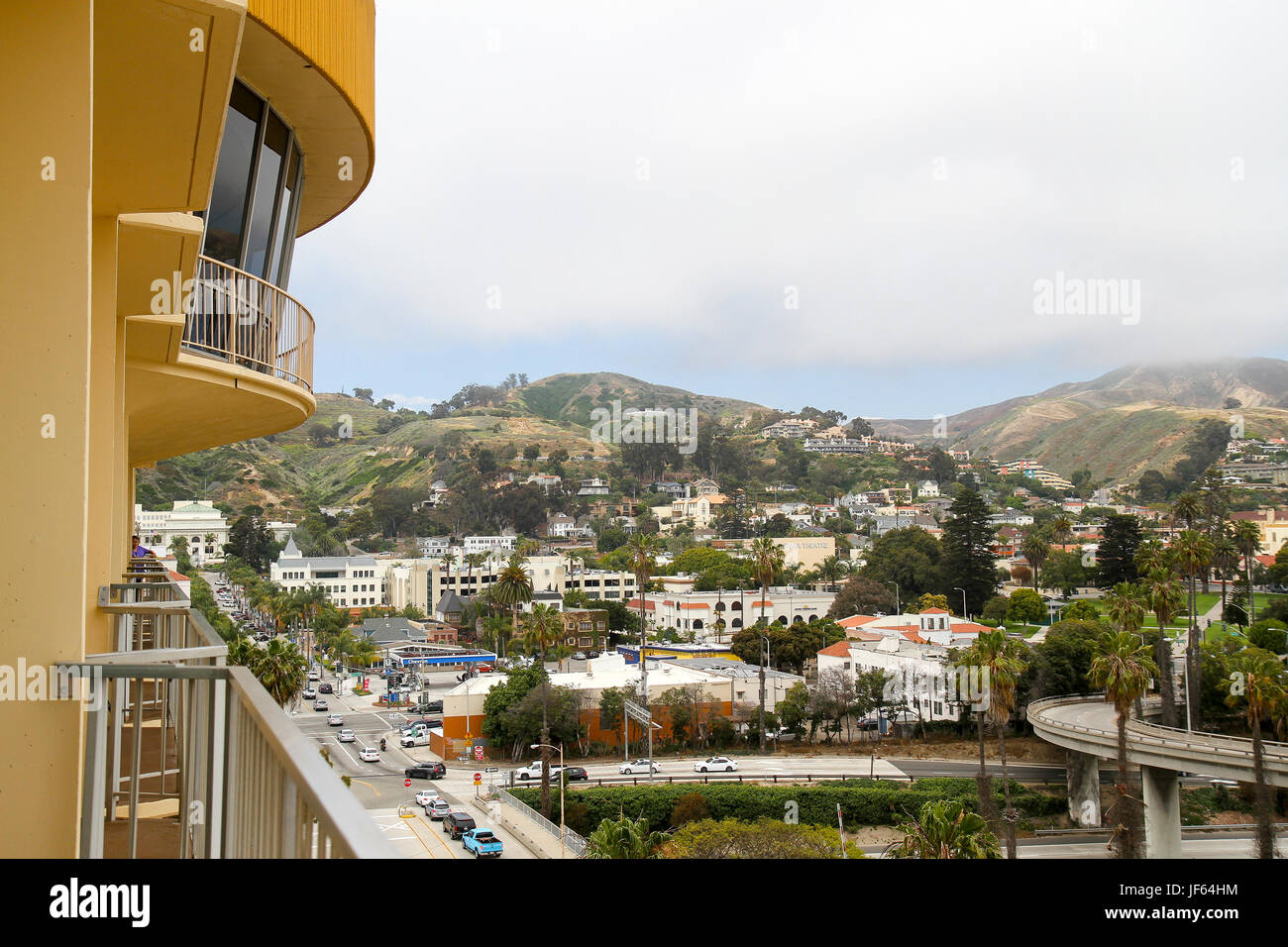 Vista da un balcone al Crowne Plaza Ventura Beach, Ventura, California, Stati Uniti, America del Nord Foto Stock