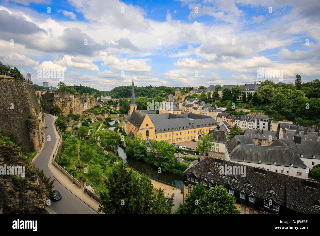 Abbey NeumŸnster nella città bassa Grund, città di Lussemburgo, Granducato del Lussemburgo, Europa Abtei NeumŸnster in der Unterstadt Grund, Lussemburgo Stad Foto Stock