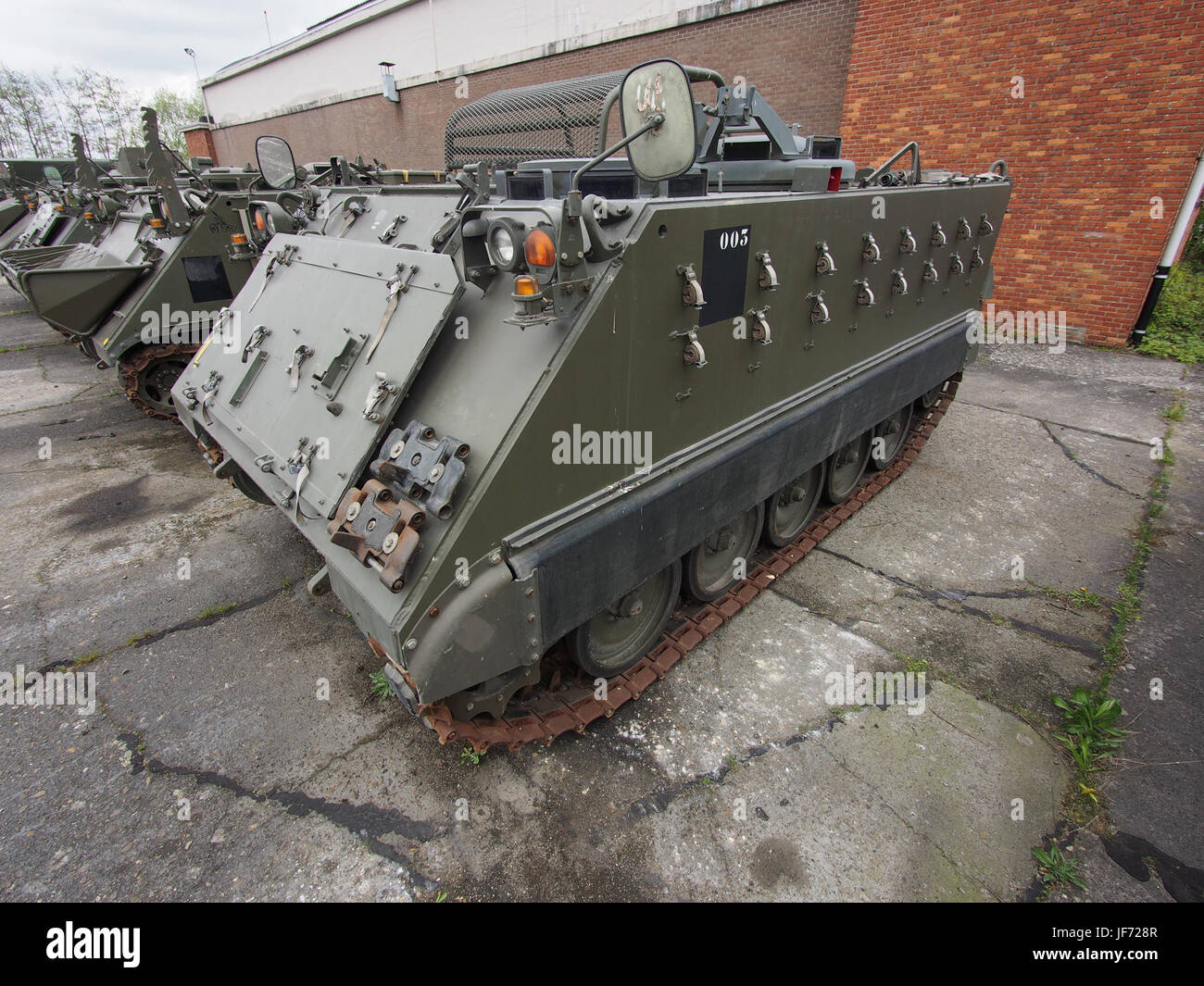 L'M113 è una portaerei corazzata presente all'Artilleriemuseum di Brasschaat. Simbolo della tecnologia militare del XX secolo, ha svolto un ruolo vitale in numerosi conflitti e operazioni militari. Foto Stock