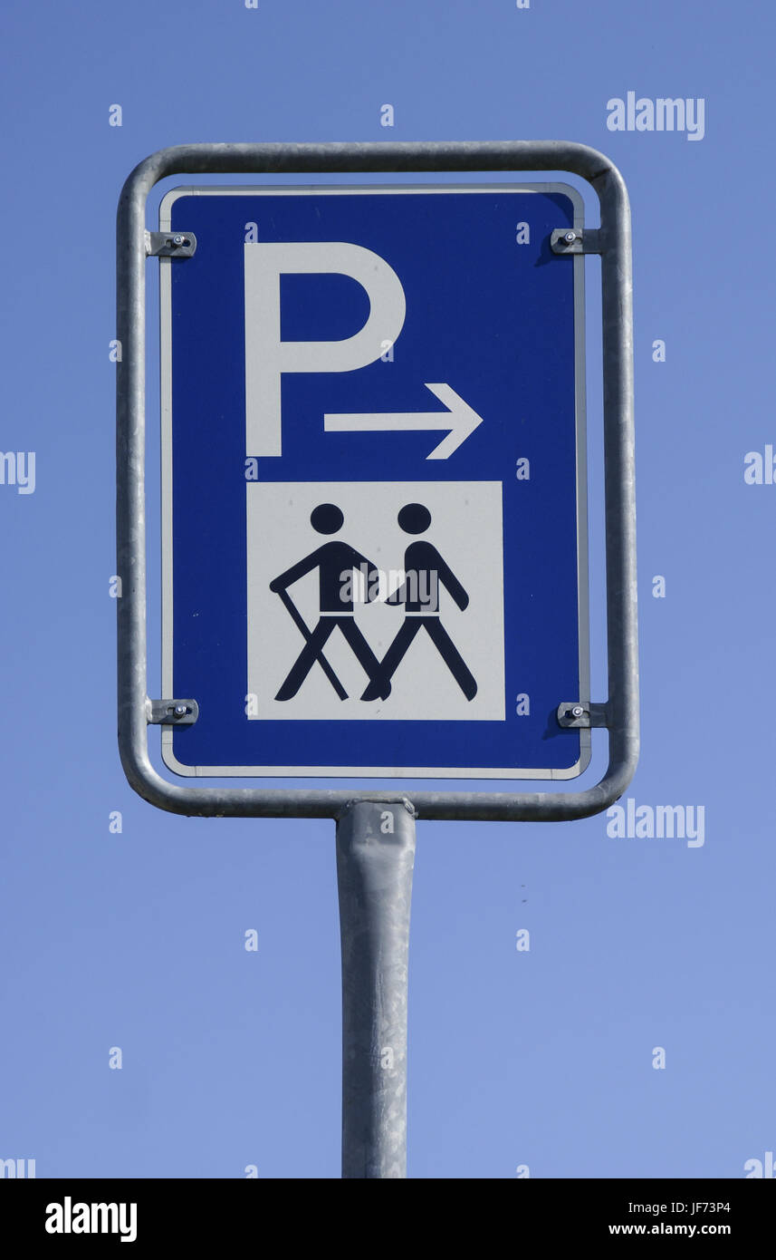 Lo spazio di parcheggio per gli escursionisti, Oehringen, Germania Foto Stock