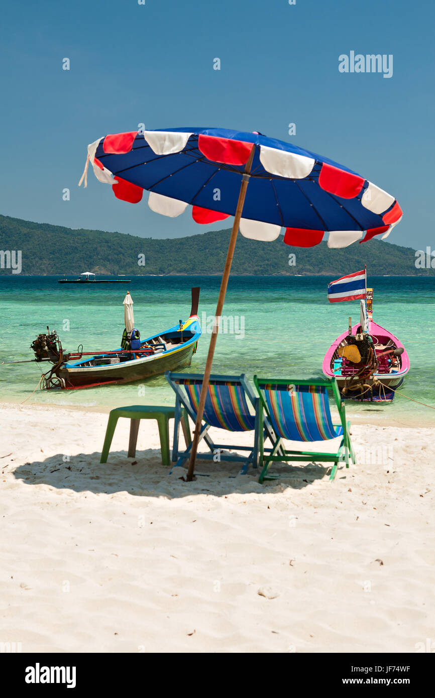 Spiaggia di Komodo in isola di corallo, Thailandia Foto Stock