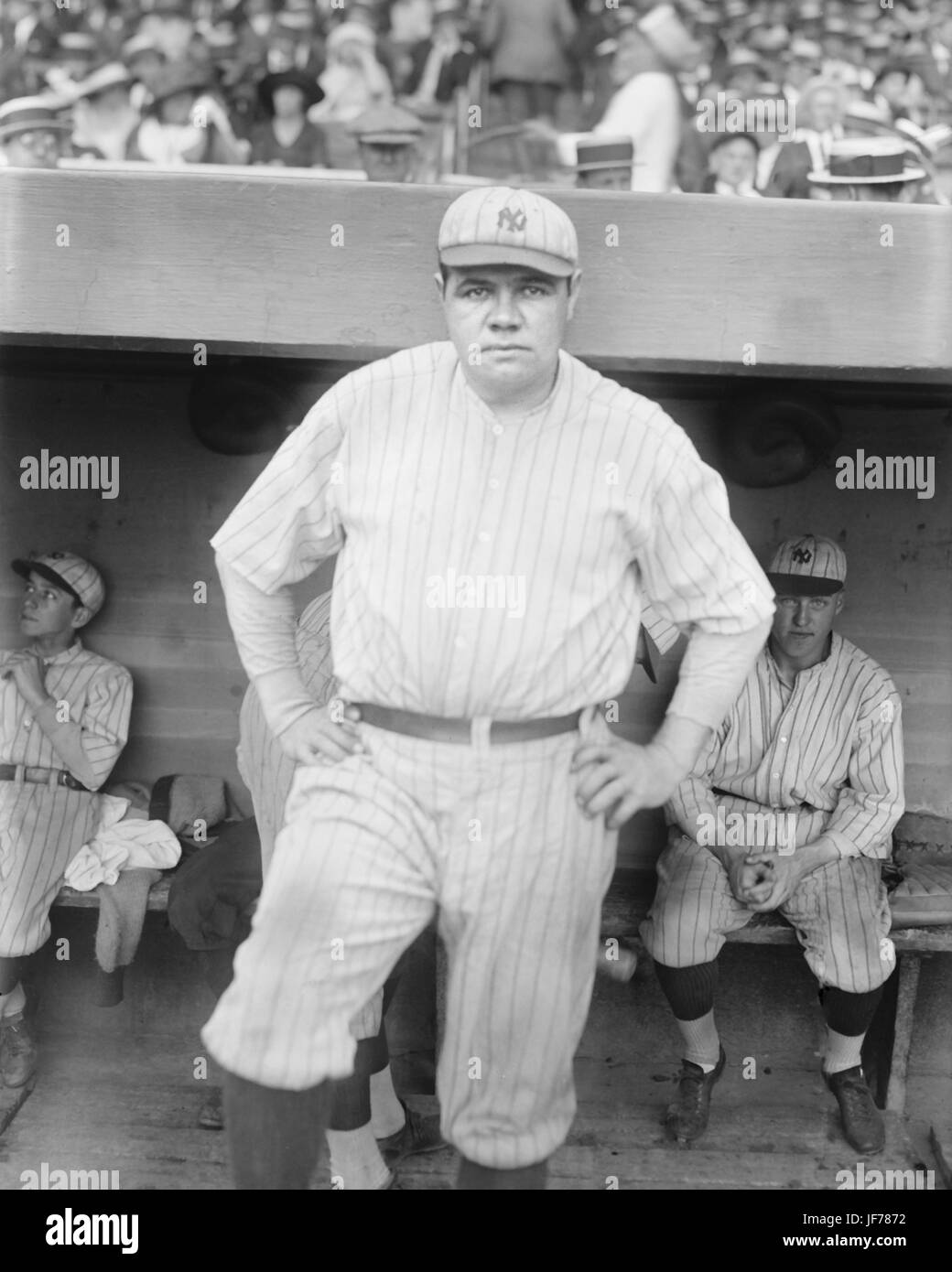 Titolo: Babe Ruth chiamare il numero: LC-B2- 5463-12[P&P] Numero di riproduzione: LC-DIG-ggbain-32385 (file digitale dal negativo originale) senza limitazioni note di pubblicazione. Media: 1, negativo : vetro ; 5 x 7 in. o inferiore. Creato/pubblicato: [no data registrata sulla scheda didascalia] NOTE: Titolo da dati non verificati forniti dalla Bain Servizio notizie sui negativi o schede di didascalia. Forma parte del: George Grantham Bain Collection (Biblioteca del Congresso). Temp. Nota: Batch sette caricato. Formato: negativi di vetro. REPOSITORY: la Biblioteca del Congresso di stampe e fotografie Division Washington, D.C. Foto Stock